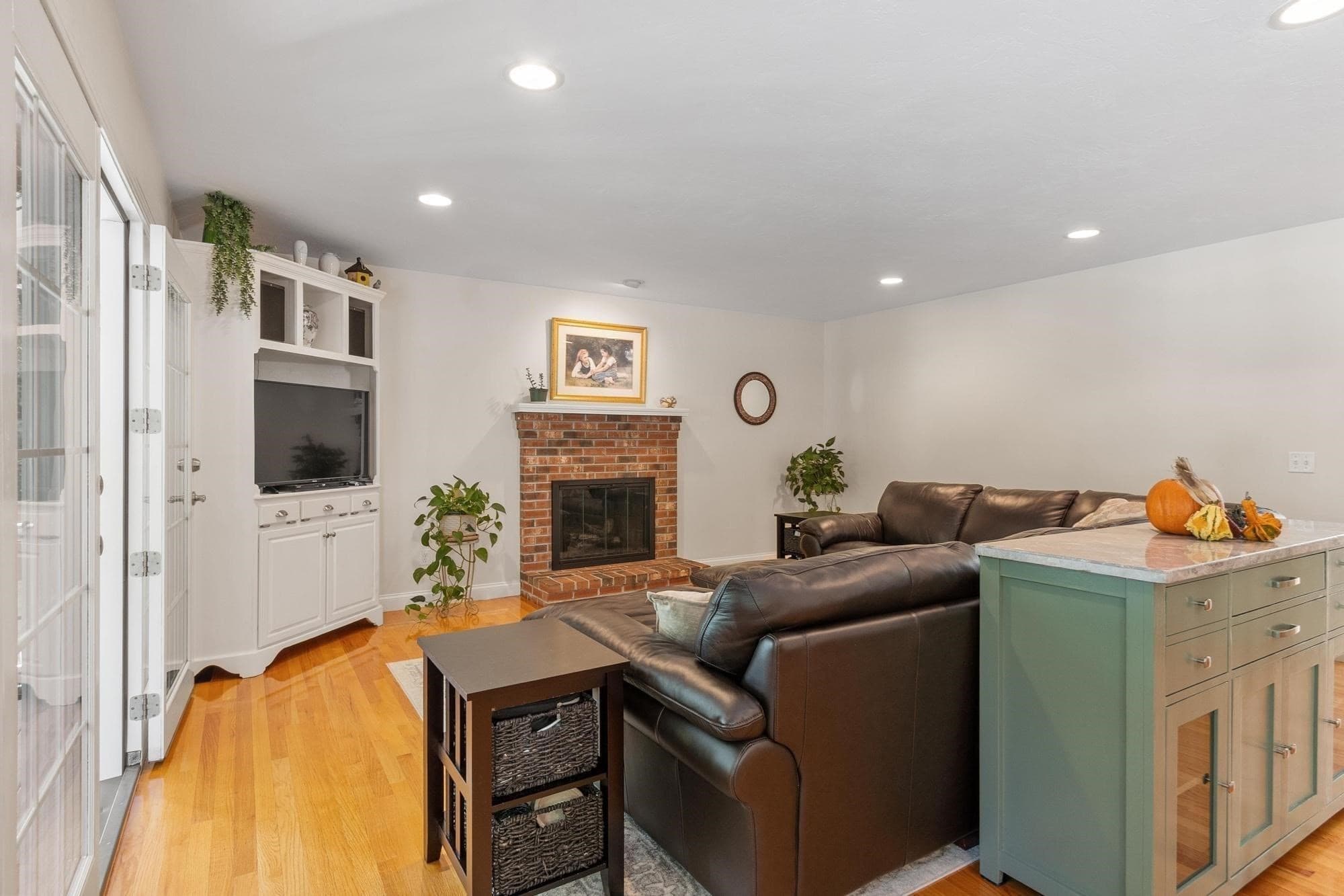 Single Family Residence at 4 Samuels Ln, Sterling MA 01564, Sterling, photo 12 of 42