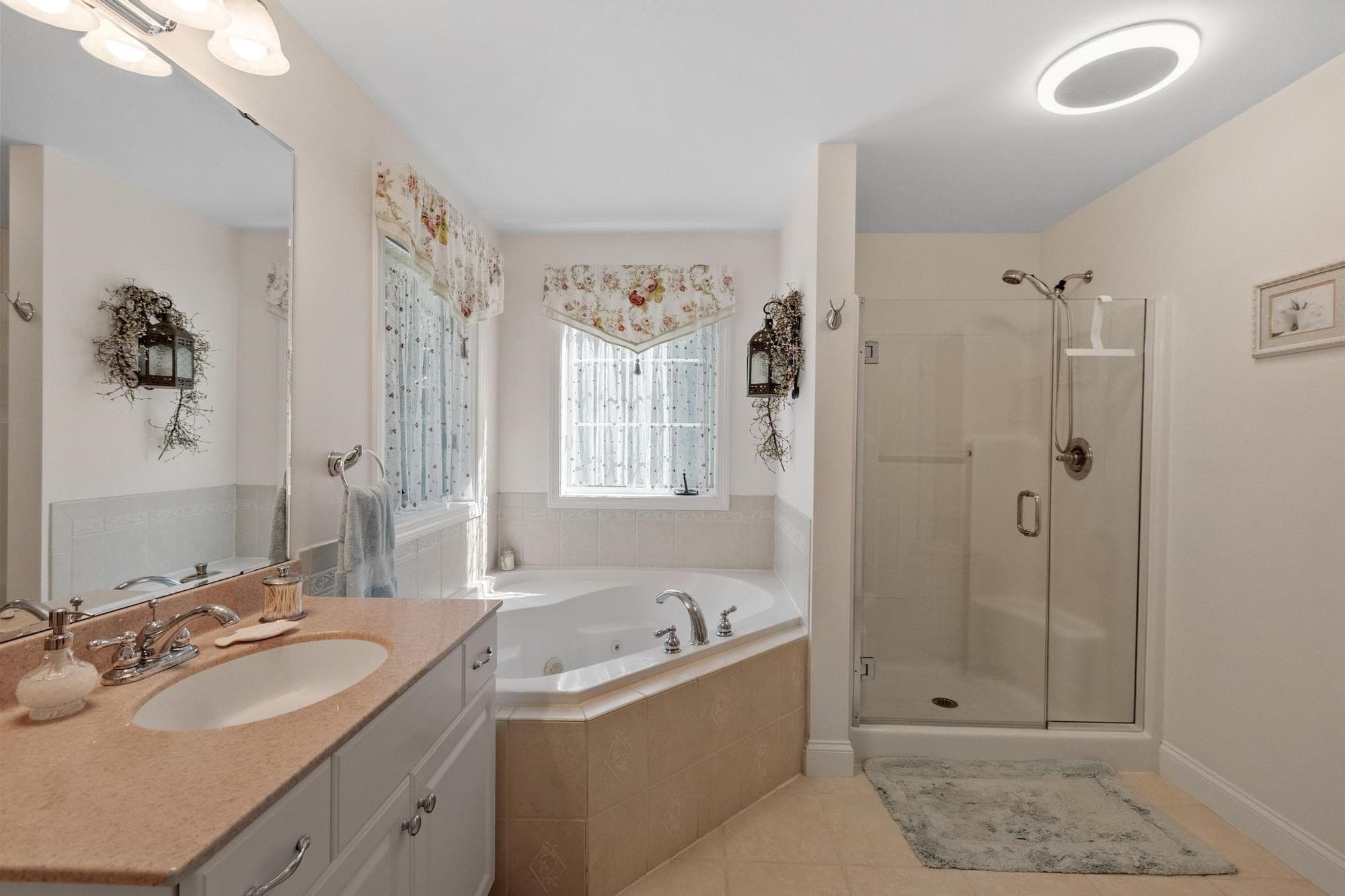 Single Family Residence at 4 Samuels Ln, Sterling MA 01564, Sterling, photo 20 of 42