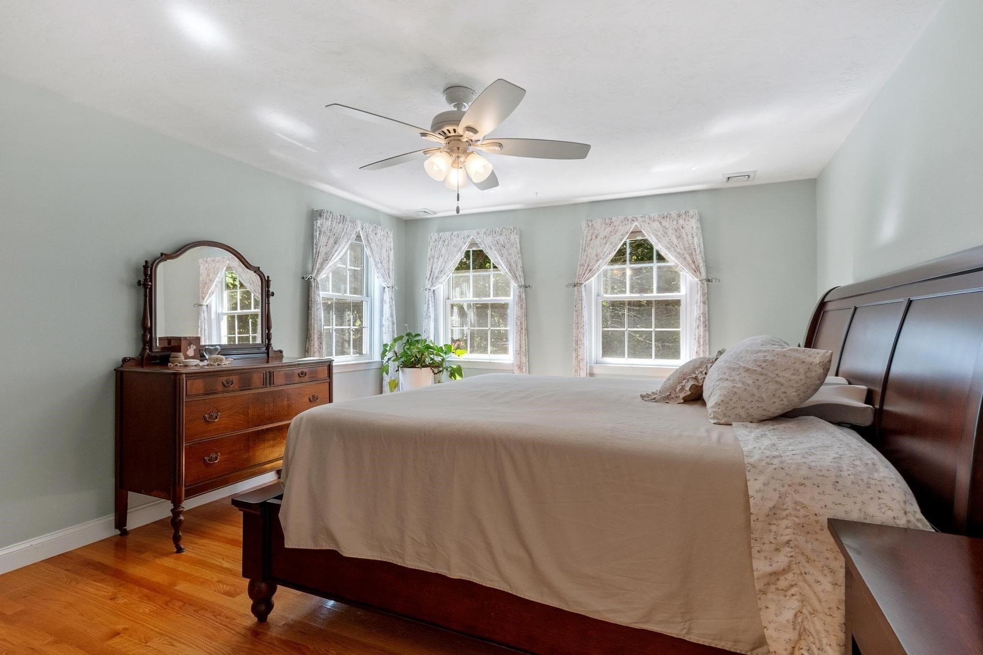 Single Family Residence at 4 Samuels Ln, Sterling MA 01564, Sterling, photo 18 of 42