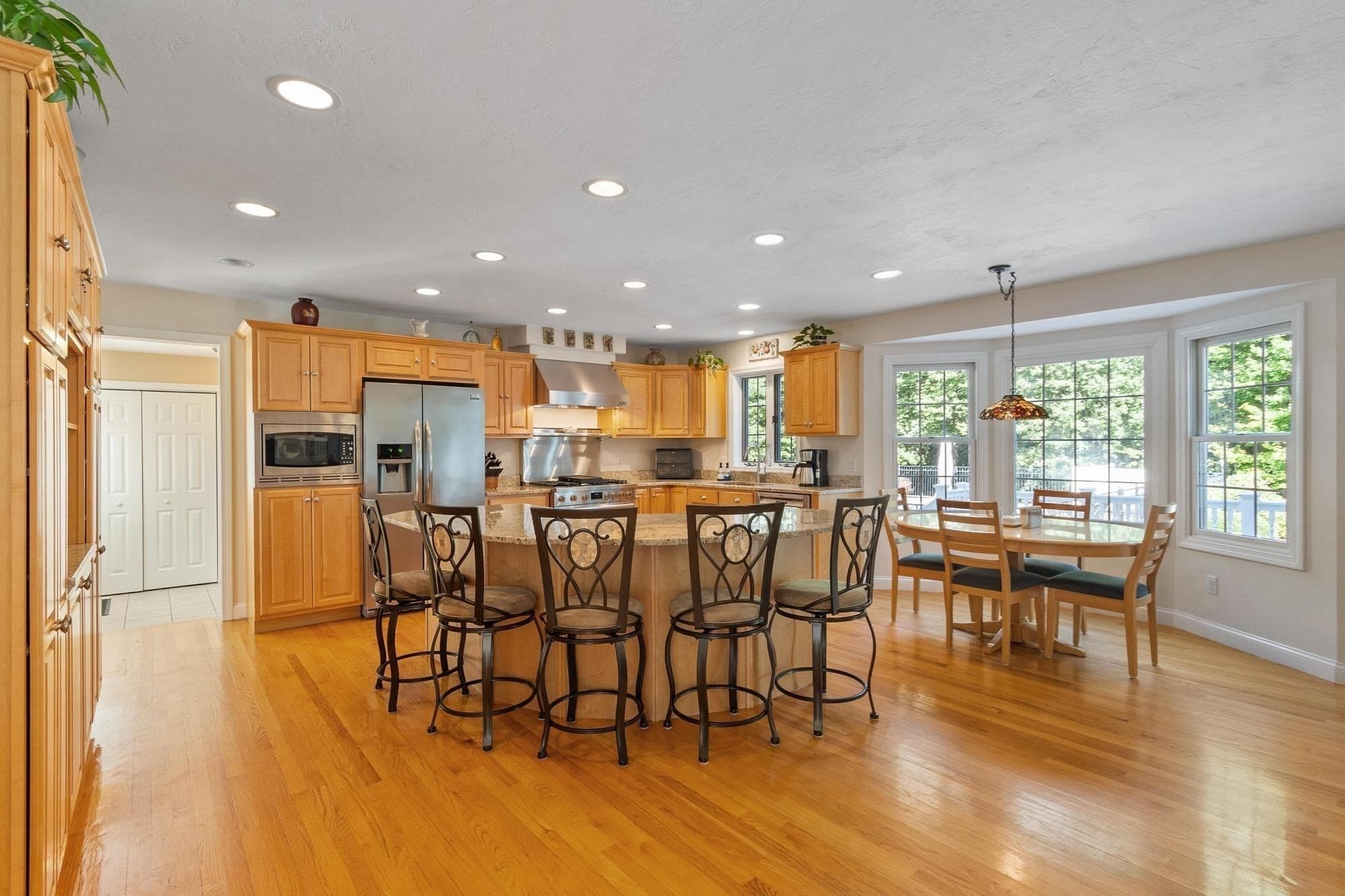 Single Family Residence at 4 Samuels Ln, Sterling MA 01564, Sterling, photo 8 of 42