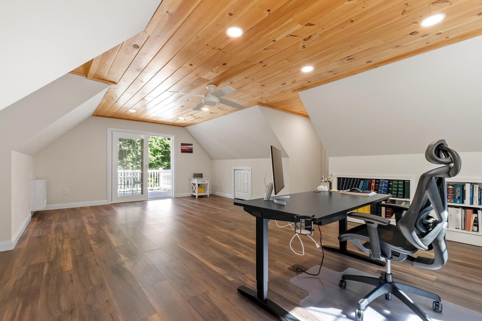 Single Family Residence at 4 Samuels Ln, Sterling MA 01564, Sterling, photo 25 of 42