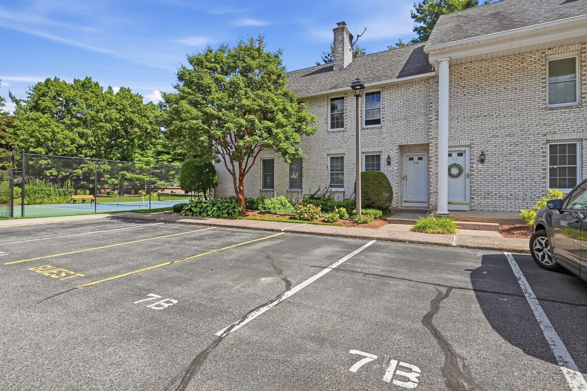 Condominium at 7 Mansion Woods Dr # b, Agawam MA 01001, Agawam, photo 3 of 33
