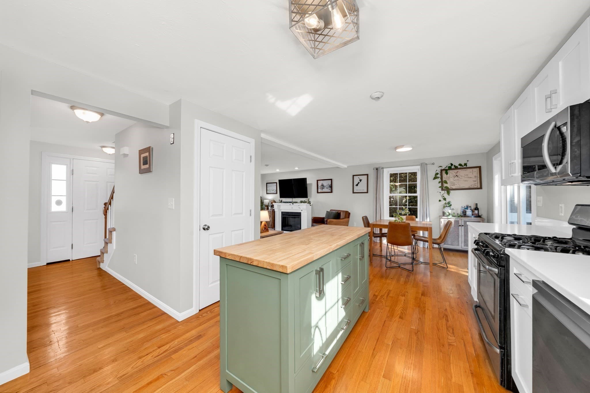 Single Family Residence at 1 Noyes Lane, Merrimac MA 01860, Merrimac, photo 4 of 42