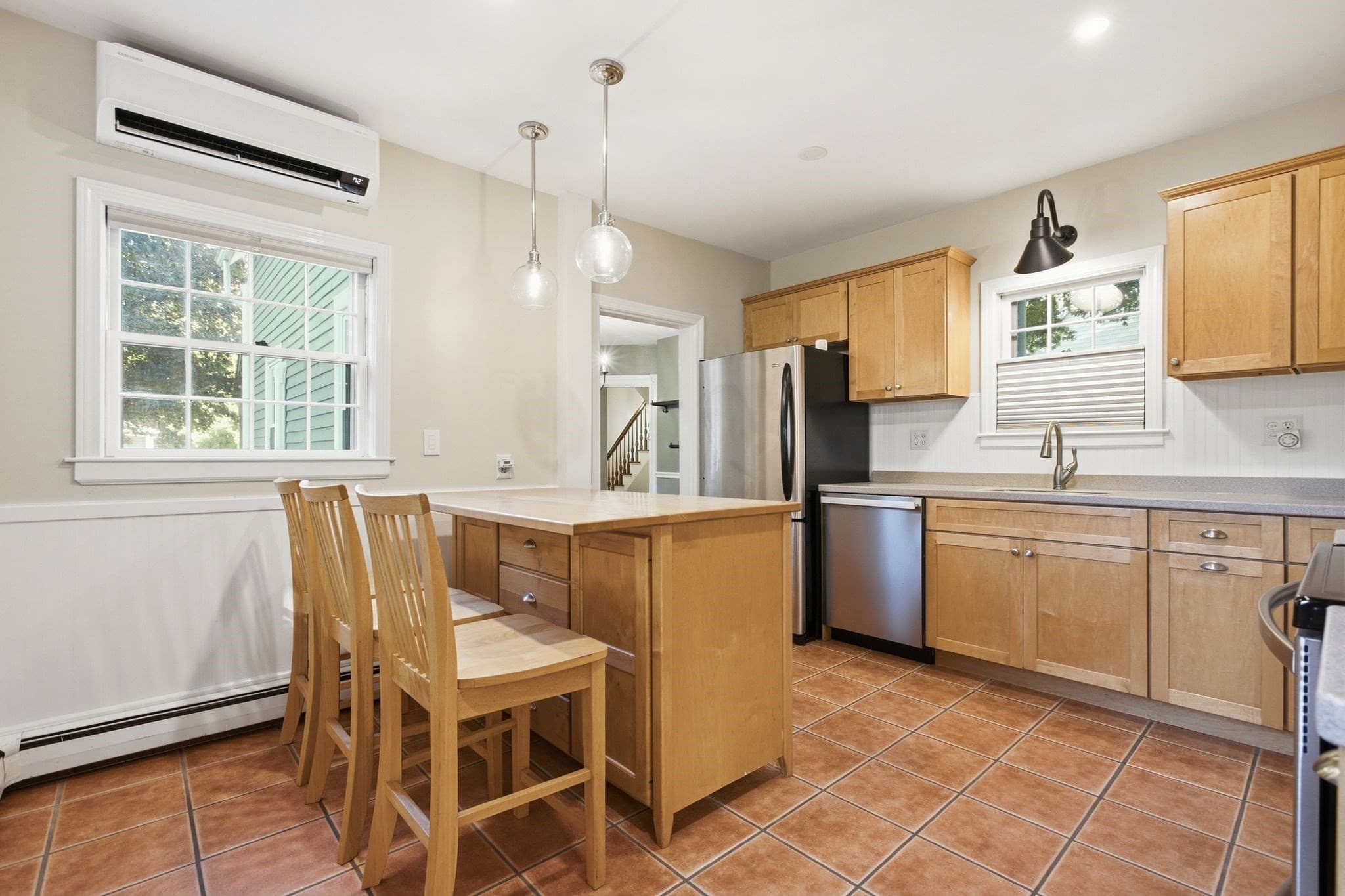 Single Family Residence at 10 Eaton St, Reading MA 01867, Reading, photo 10 of 34