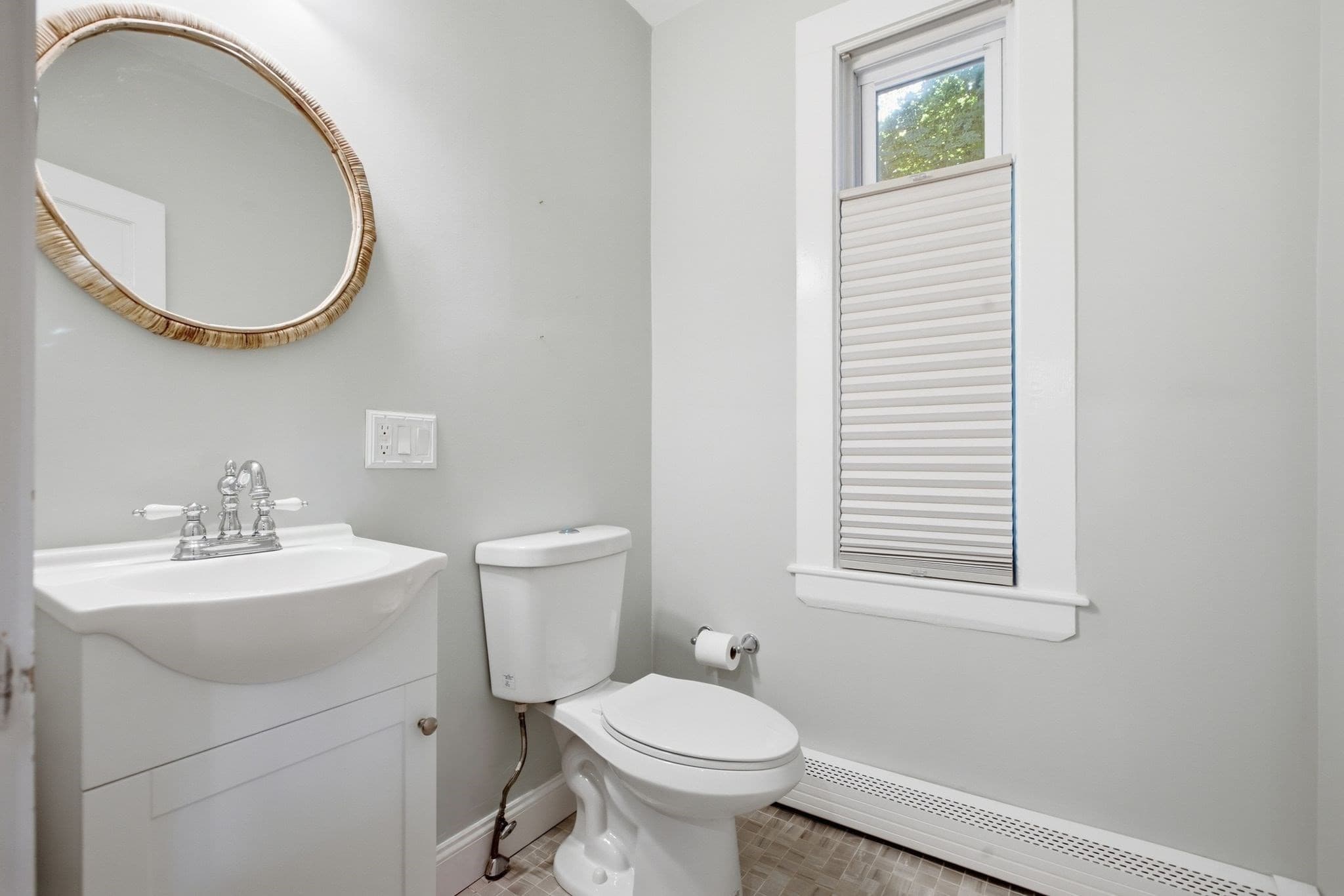 Single Family Residence at 10 Eaton St, Reading MA 01867, Reading, photo 14 of 34