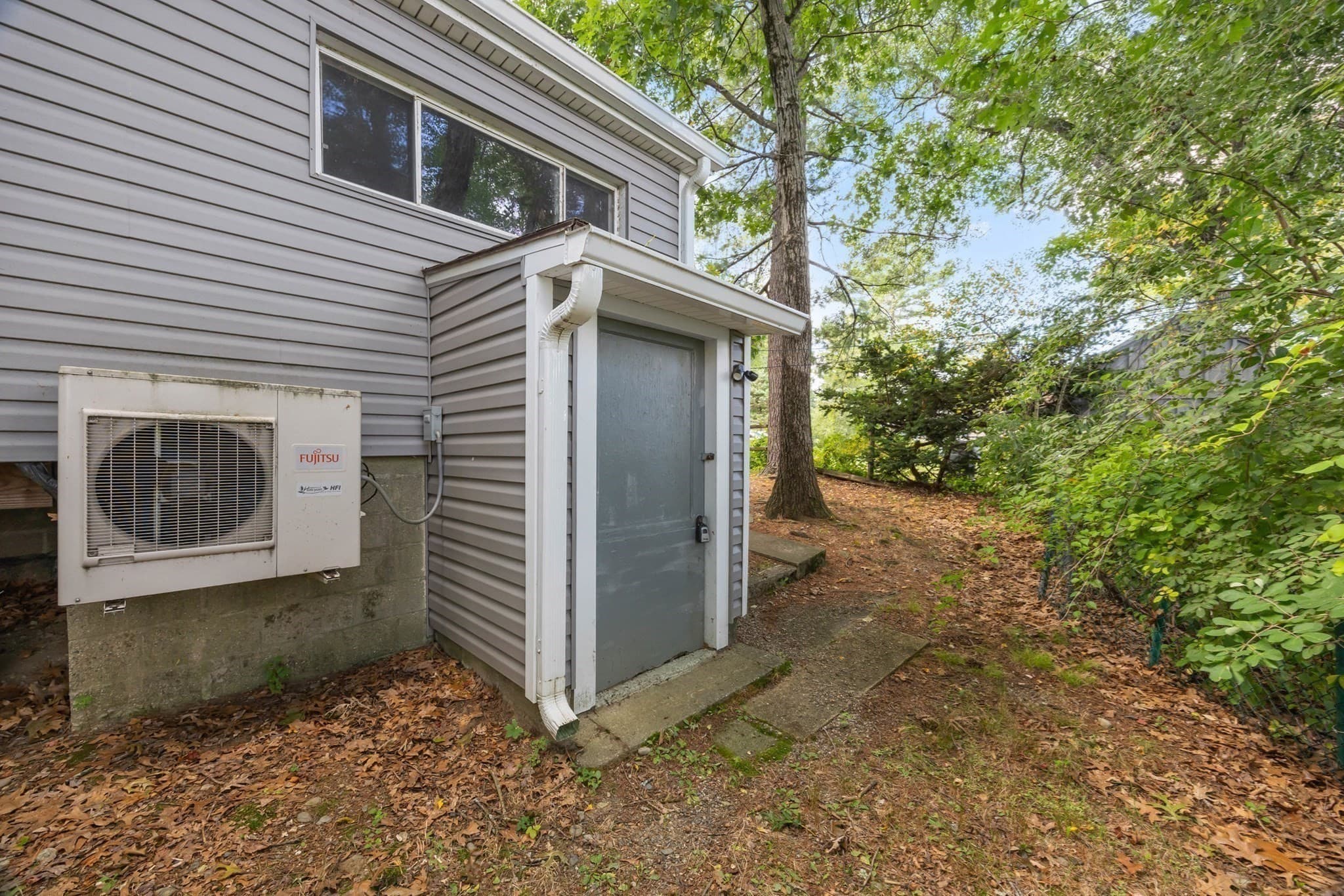 Single Family Residence at 21 Faulkner Rd, Grafton MA 01536, Grafton, photo 23 of 26