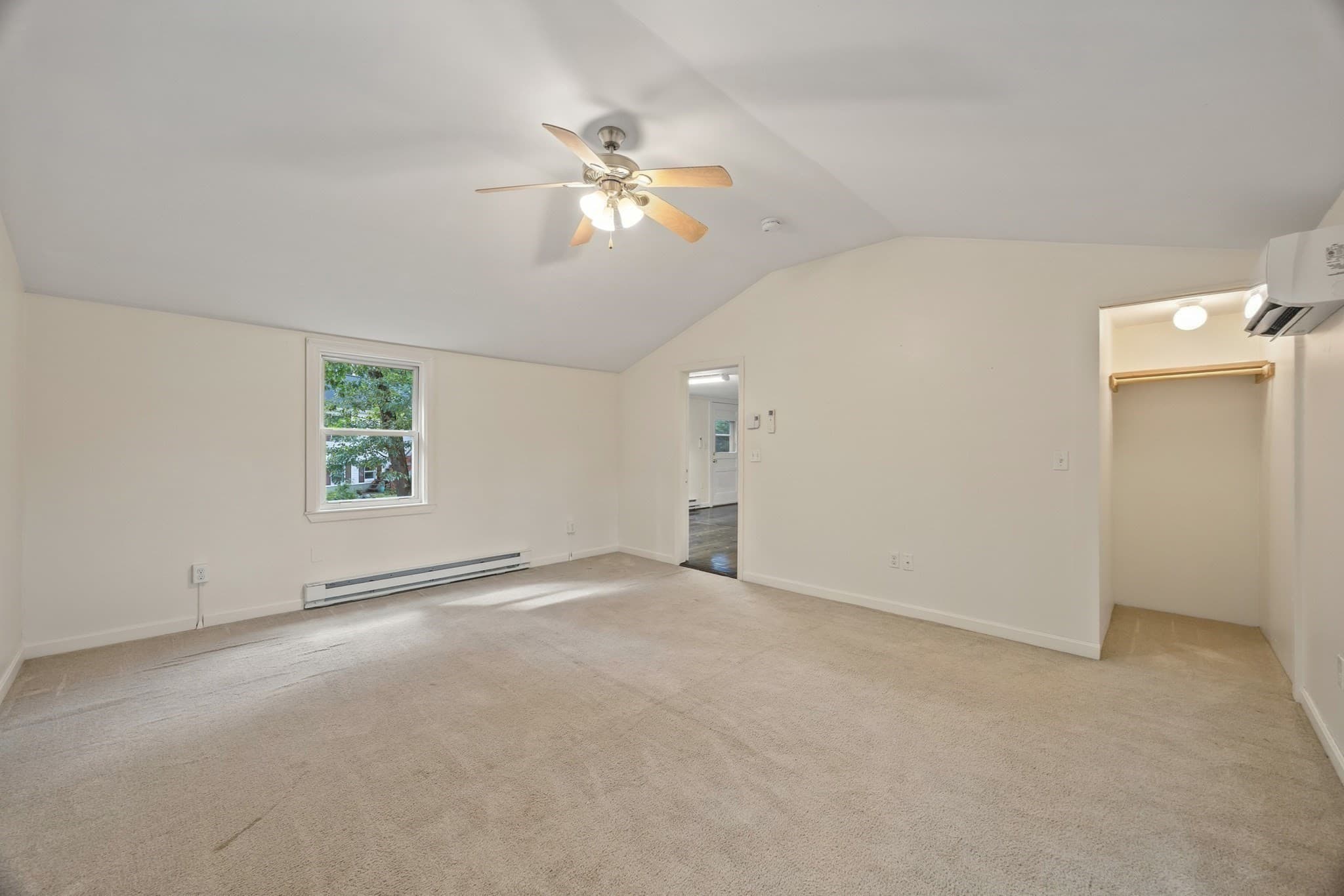 Single Family Residence at 21 Faulkner Rd, Grafton MA 01536, Grafton, photo 15 of 26