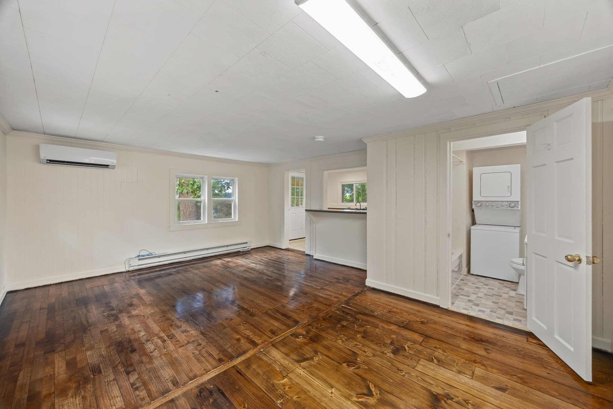 Single Family Residence at 21 Faulkner Rd, Grafton MA 01536, Grafton, photo 11 of 26
