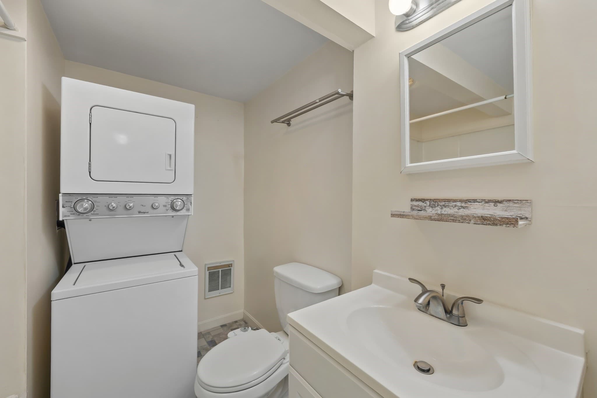 Single Family Residence at 21 Faulkner Rd, Grafton MA 01536, Grafton, photo 19 of 26