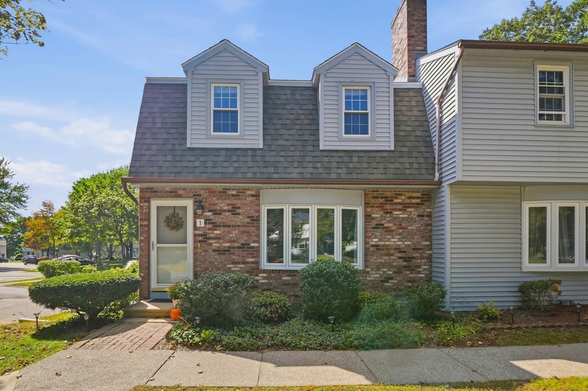 1 Tiffany Circle # 1, Millbury MA 01527
