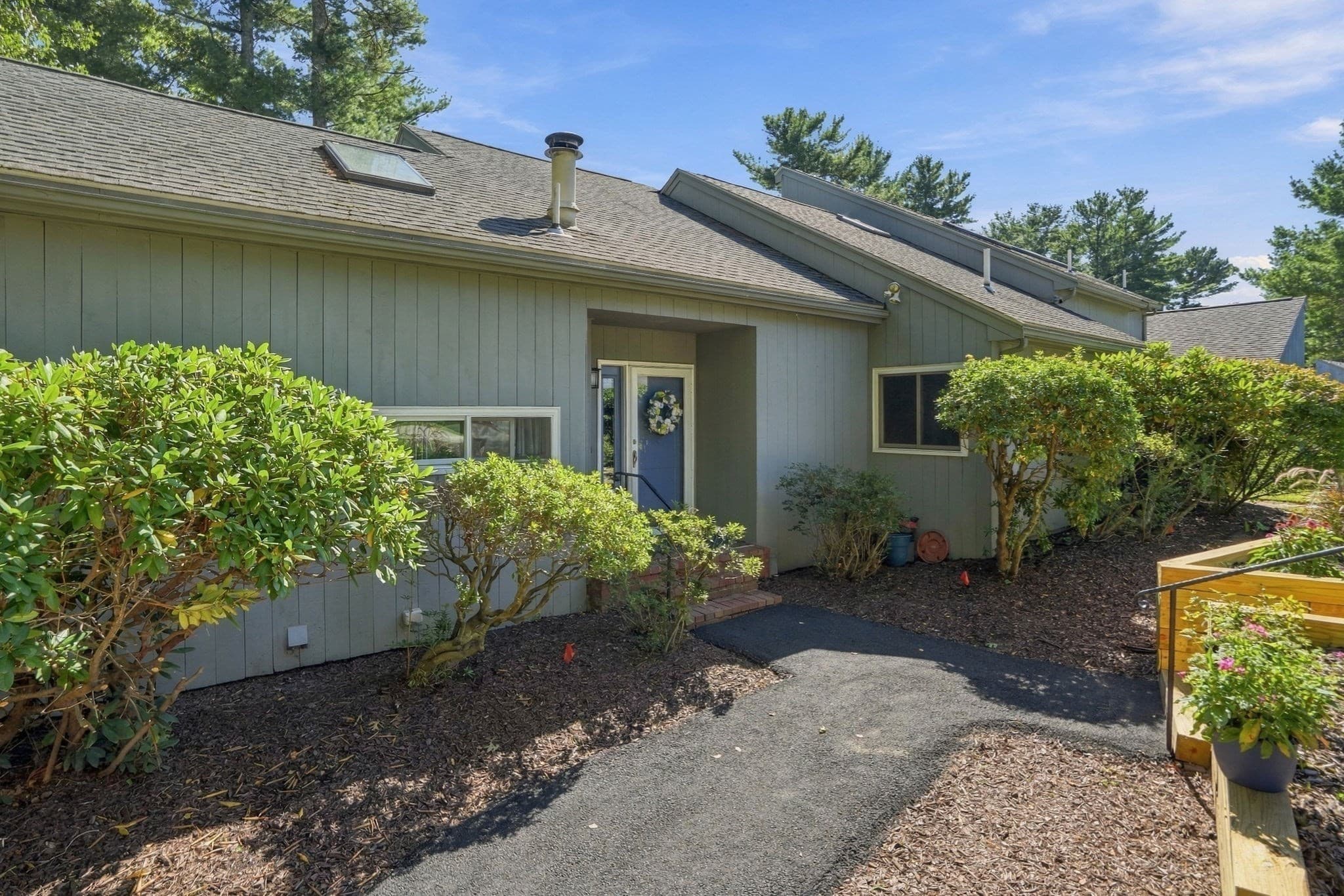 Condominium at 25 Trout Farm Ln # 25, Duxbury MA 02332, Duxbury, photo 26 of 33