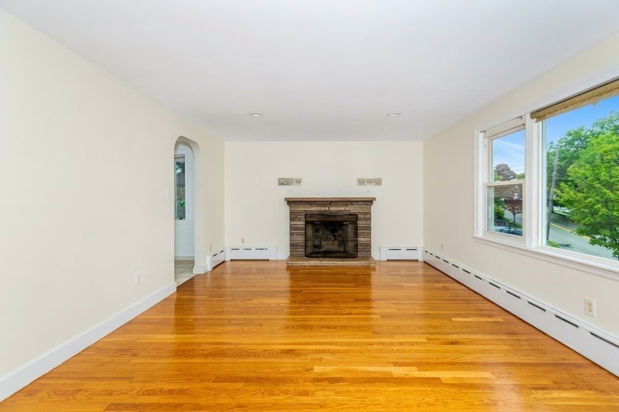 Single Family Residence at 68 Faxon Ln, Quincy MA 02169, Quincy, photo 7 of 37