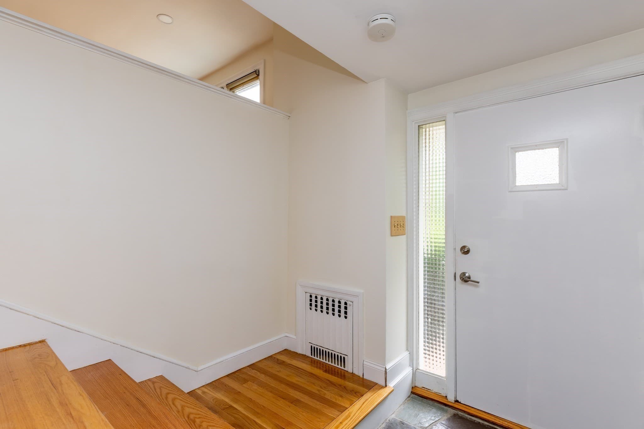 Single Family Residence at 68 Faxon Ln, Quincy MA 02169, Quincy, photo 4 of 37