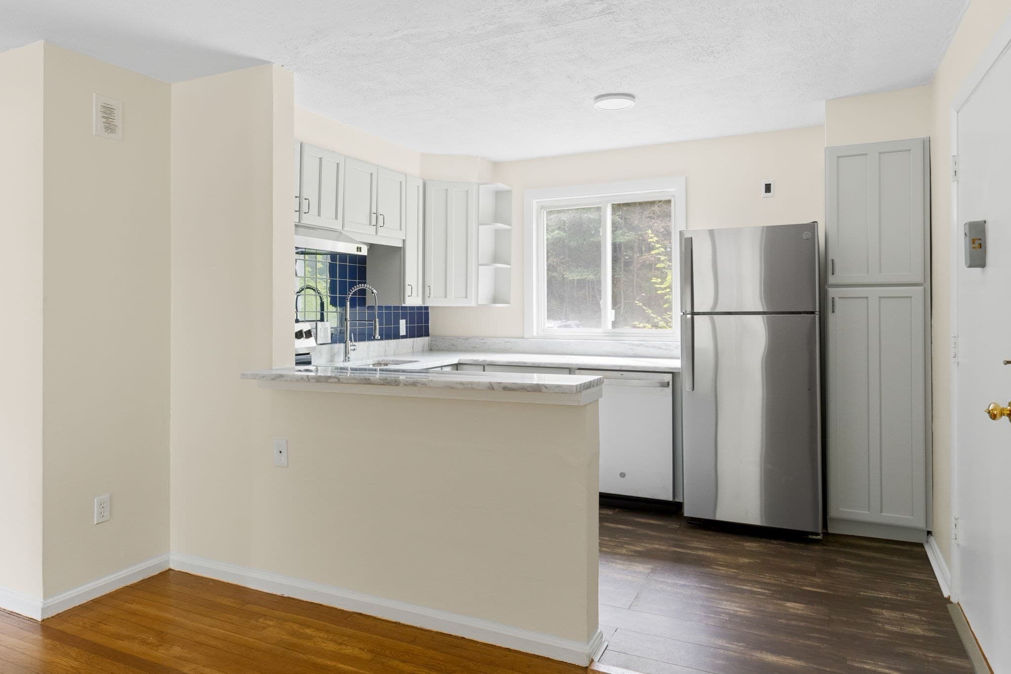 Condominium at 63 Lionel Ave # C, Waltham MA 02452, Waltham, photo 3 of 29