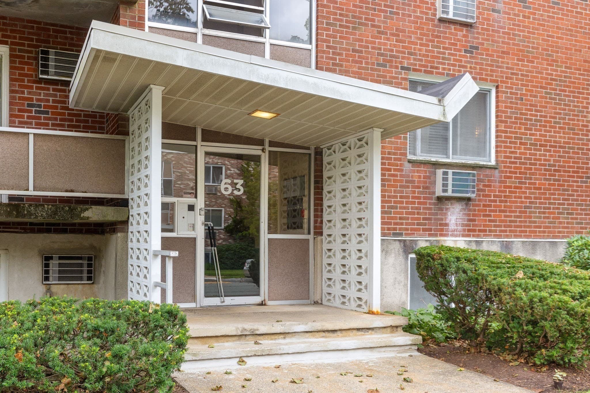 Condominium at 63 Lionel Ave # C, Waltham MA 02452, Waltham, photo 21 of 29