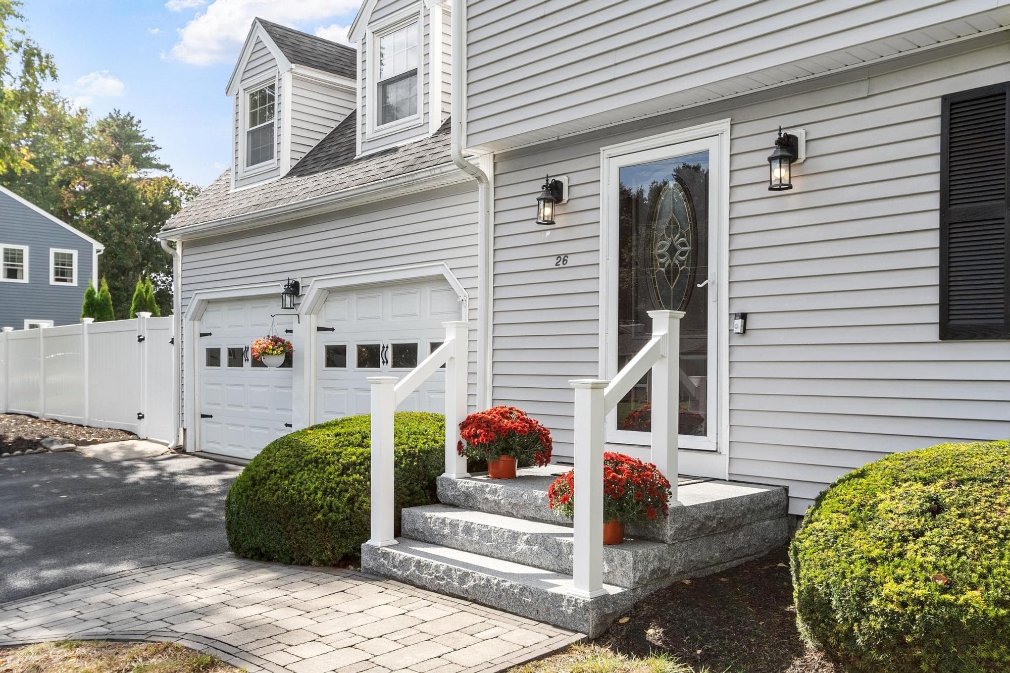 Single Family Residence at 26 Lee St, Lancaster MA 01523, Lancaster, photo 2 of 37