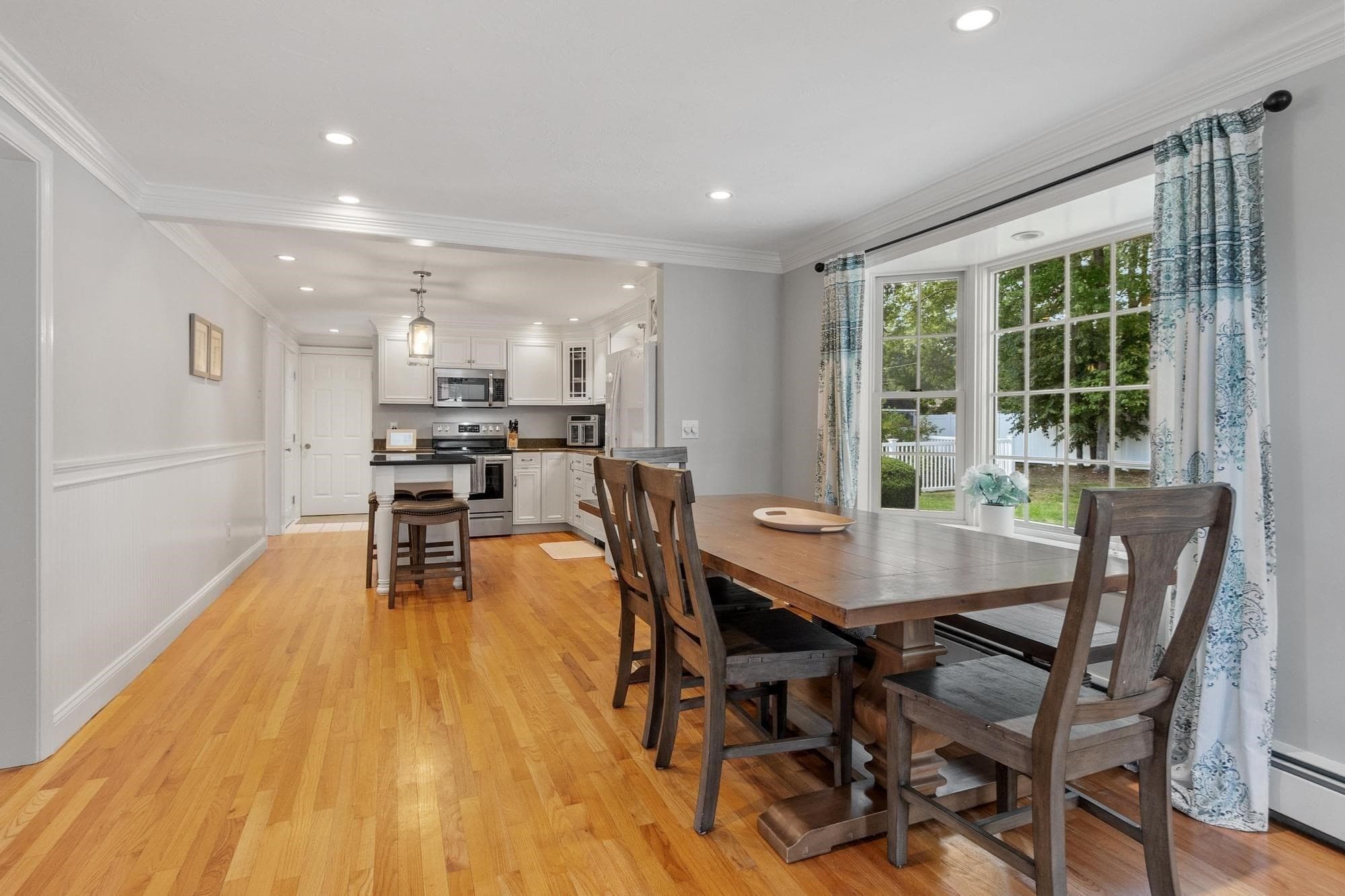Single Family Residence at 26 Lee St, Lancaster MA 01523, Lancaster, photo 7 of 37