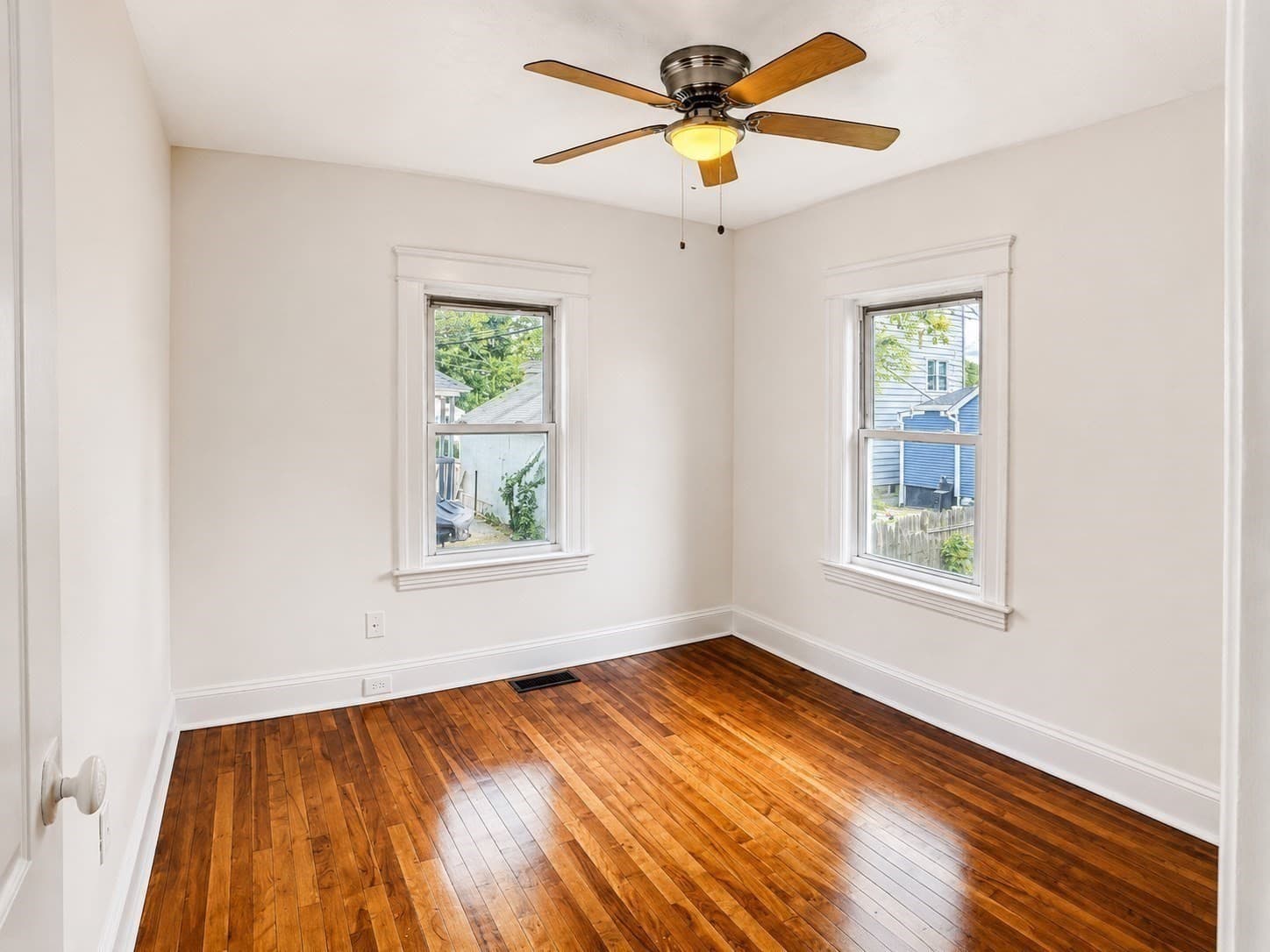 4 Family at 31 Granby And 16.5 Caprera Rd, Worcester MA 01604, Worcester, photo 11 of 35