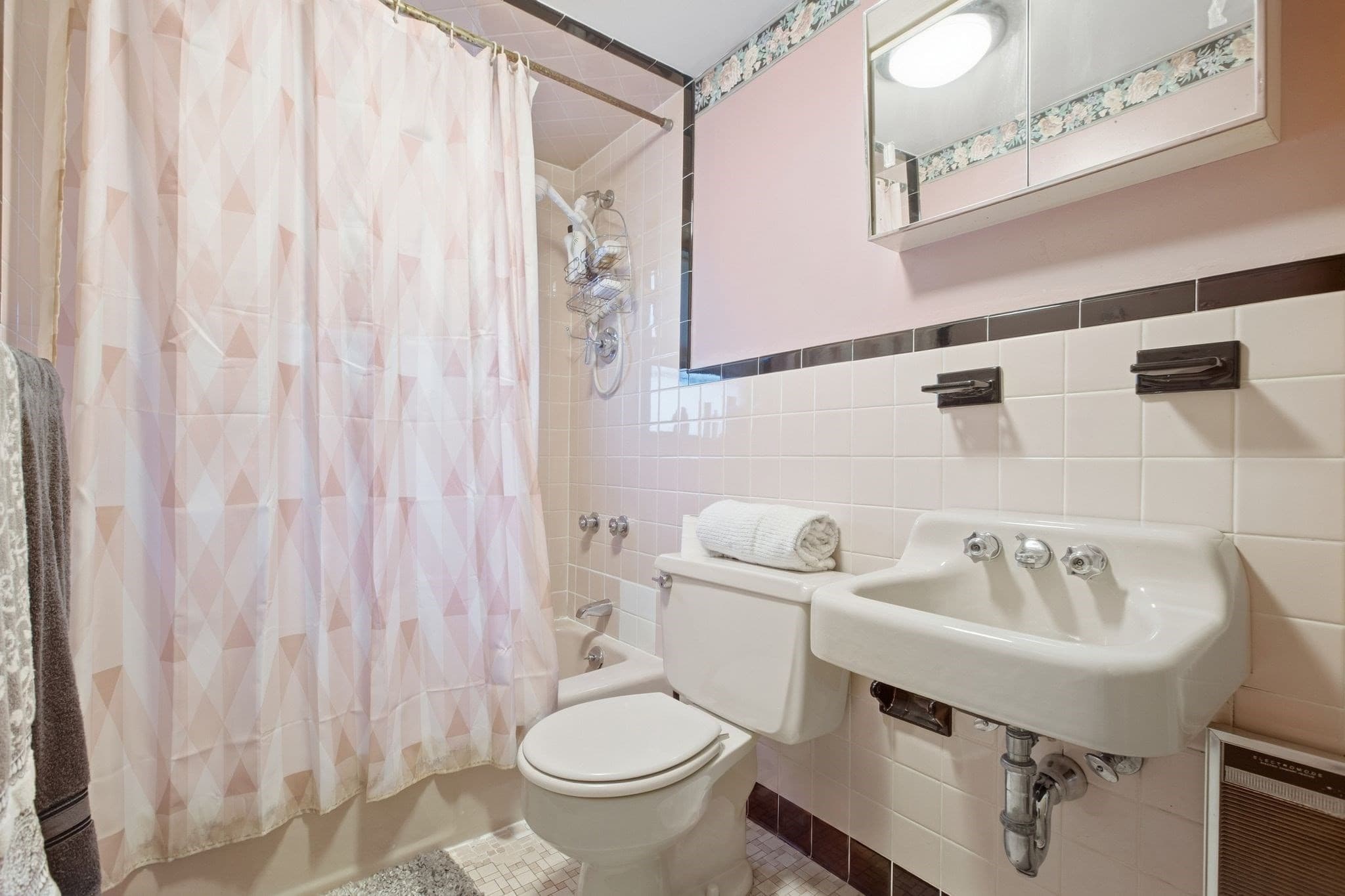 Single Family Residence at 34 Palmer St, Medford MA 02155, Medford, photo 27 of 42