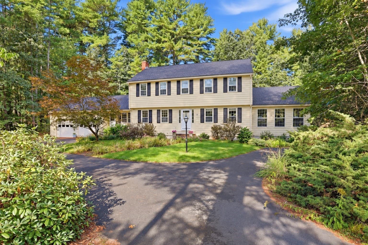 54 Carleton Road, Carlisle MA 01741