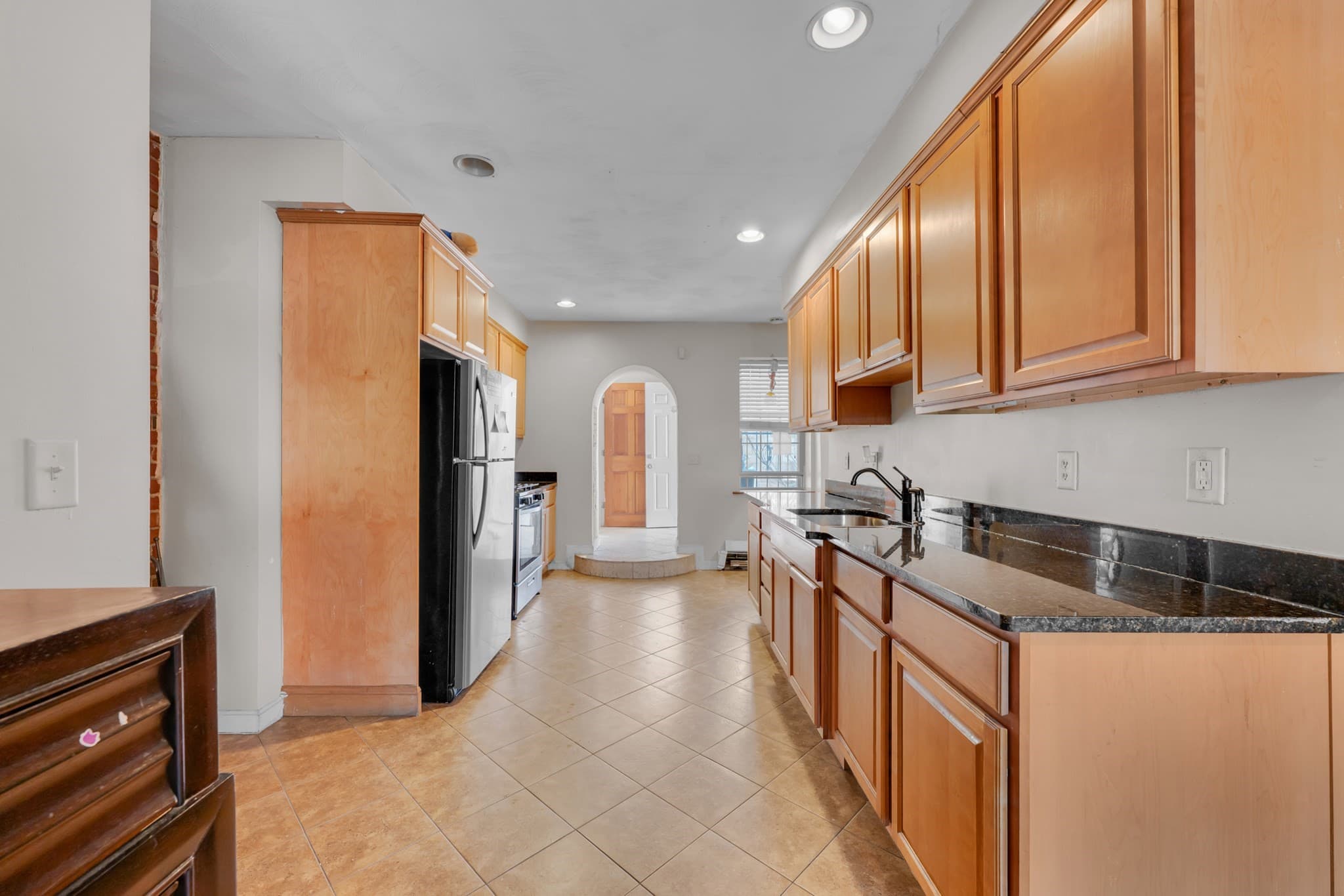 Multi Family at 48 Union St, Lawrence MA 01840, Lawrence, photo 3 of 15