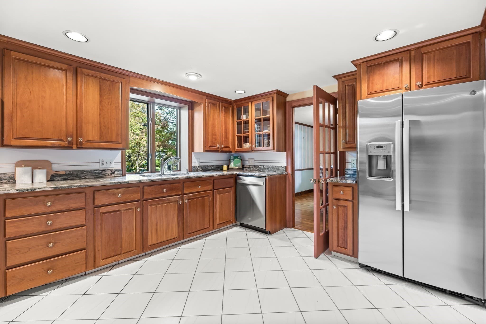 Single Family Residence at 1 Overlook Way, Winchester MA 01890, Winchester, photo 12 of 39
