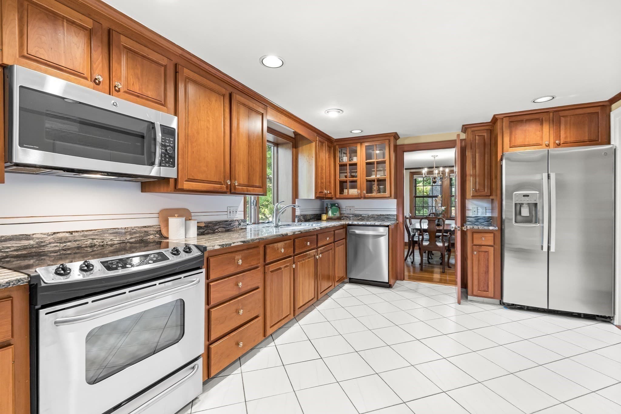 Single Family Residence at 1 Overlook Way, Winchester MA 01890, Winchester, photo 9 of 39