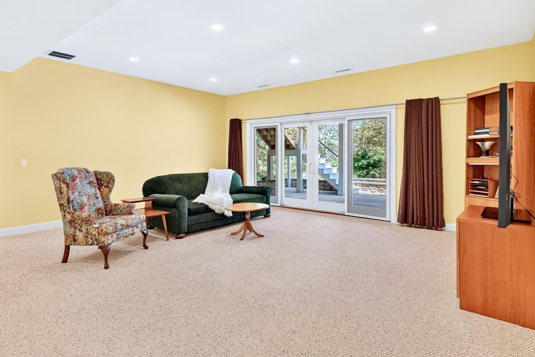 Single Family Residence at 79 Pickerel Cove Cir, Mashpee MA 02649, Mashpee, photo 23 of 31