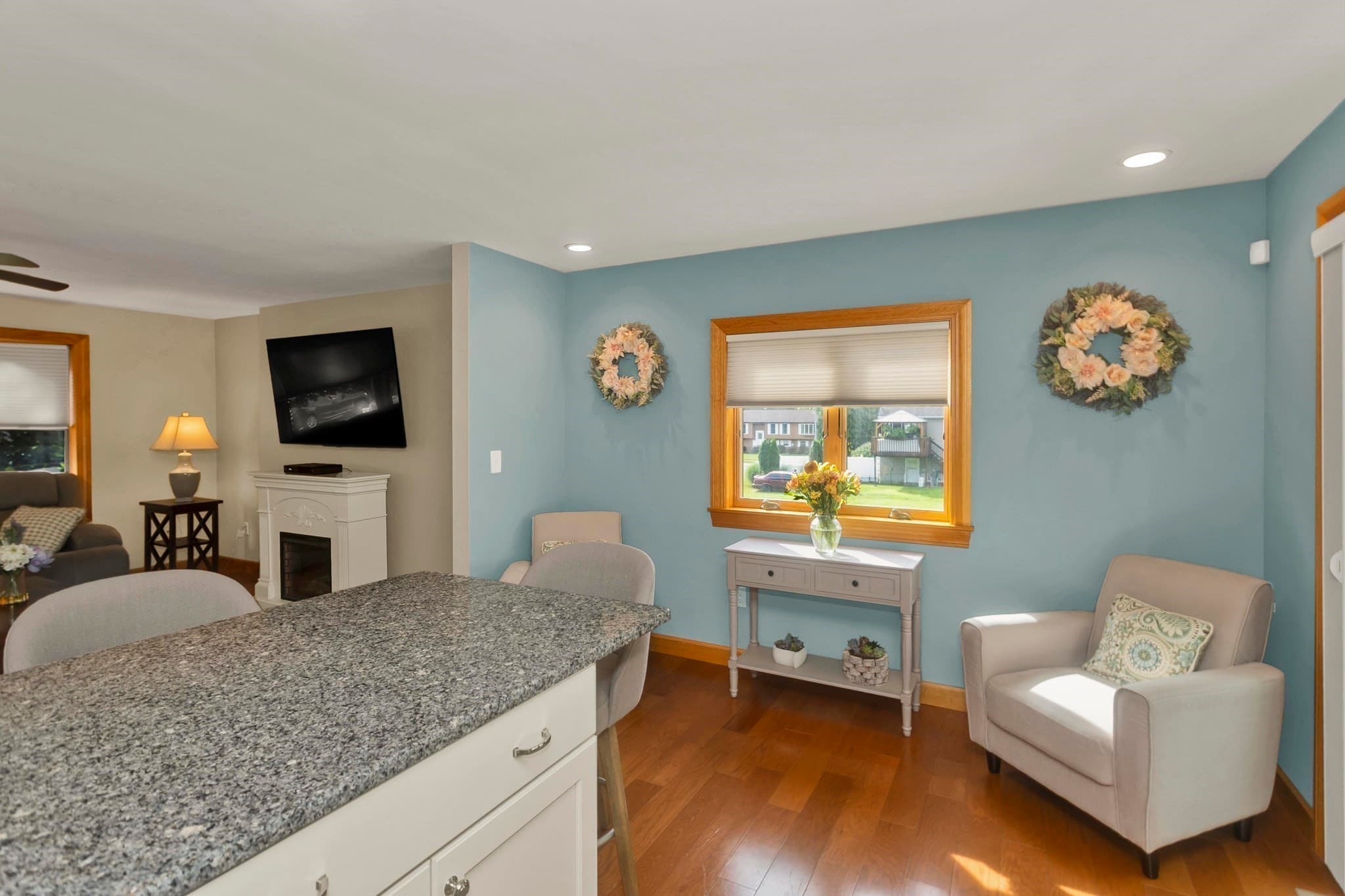 Single Family Residence at 5 Tamarack Ln, Agawam MA 01030, Agawam, photo 16 of 41