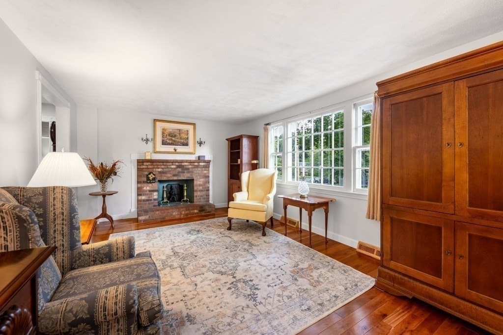 Single Family Residence at 2 Rosemary Ave, Wakefield MA 01880, Wakefield, photo 12 of 42