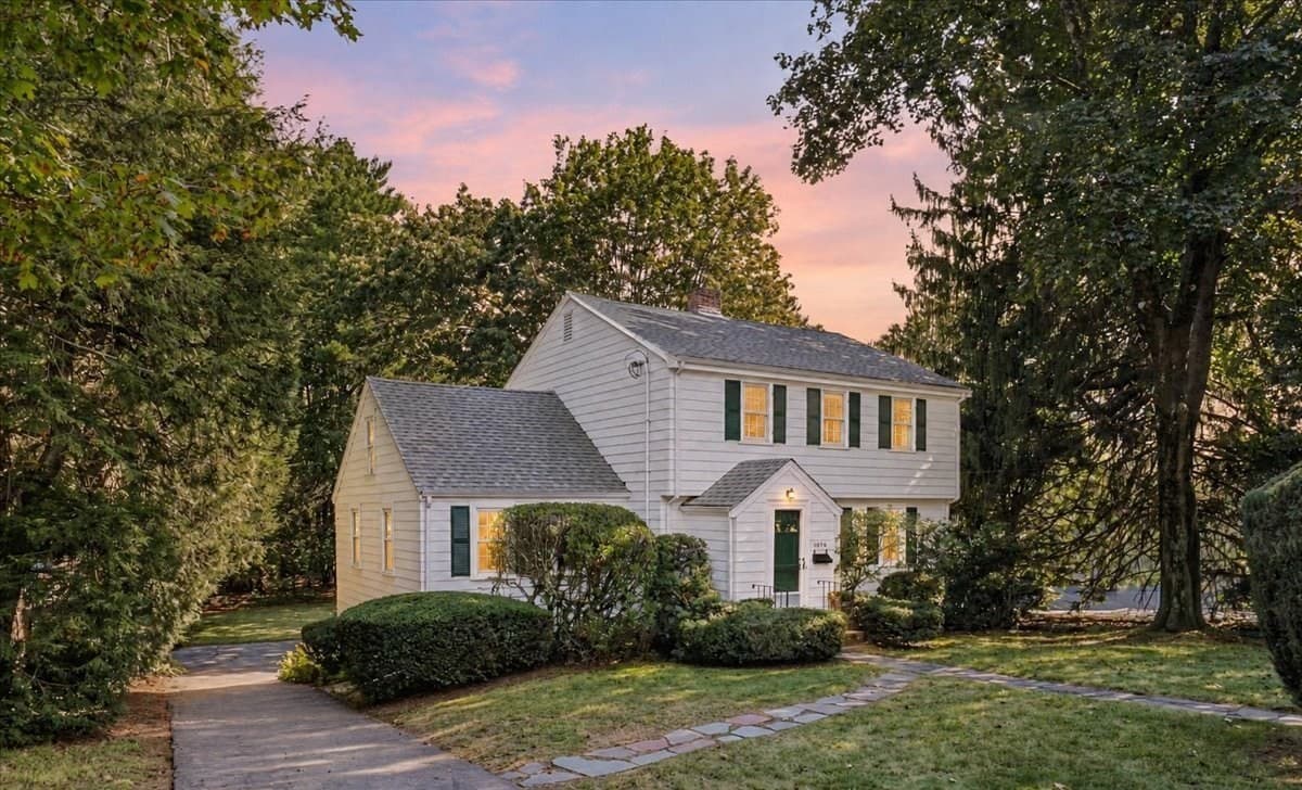 1036 High St, Westwood MA 02090