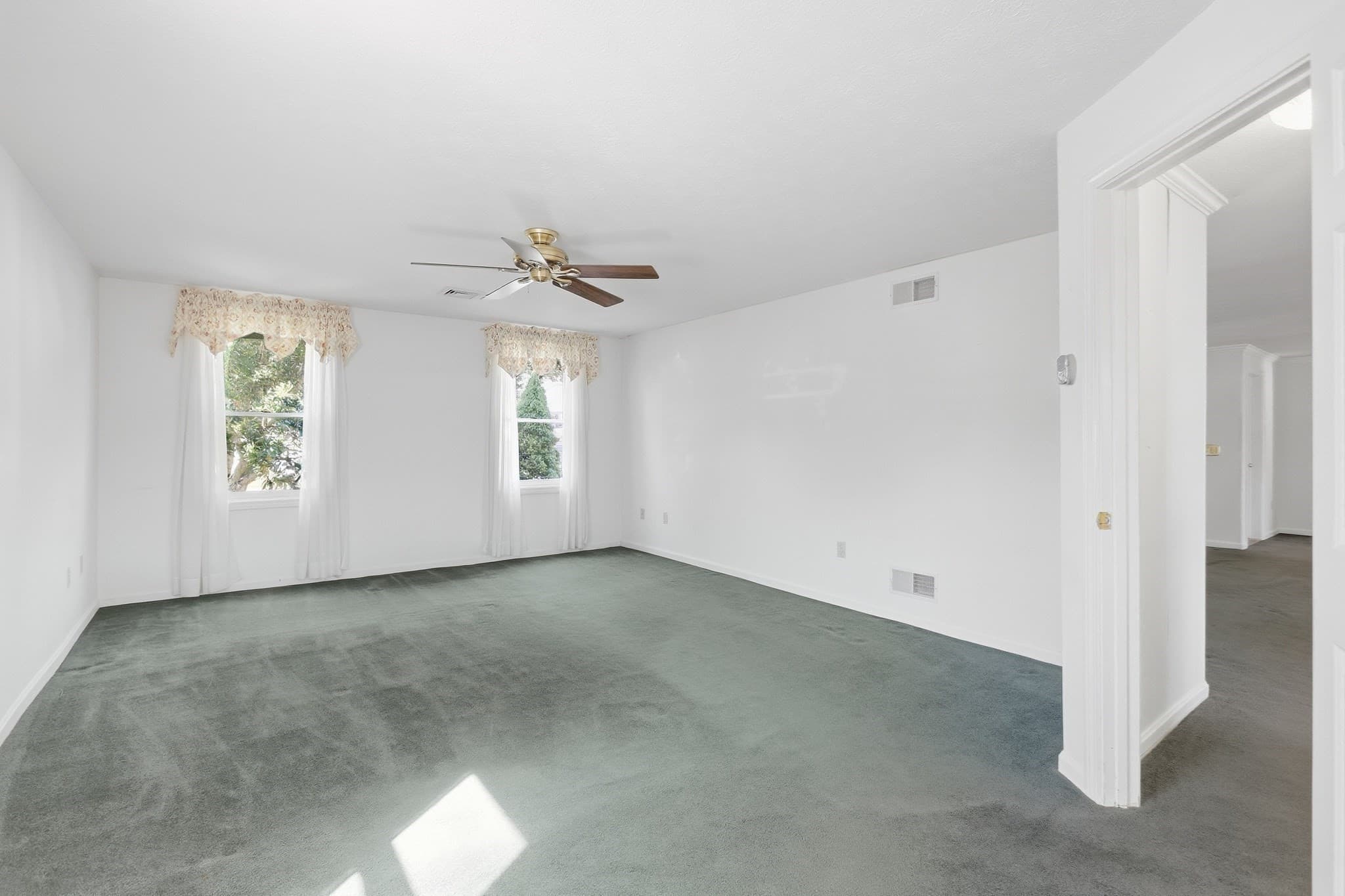 Single Family Residence at 20 Elm St, Dracut MA 01826, Dracut, photo 23 of 38
