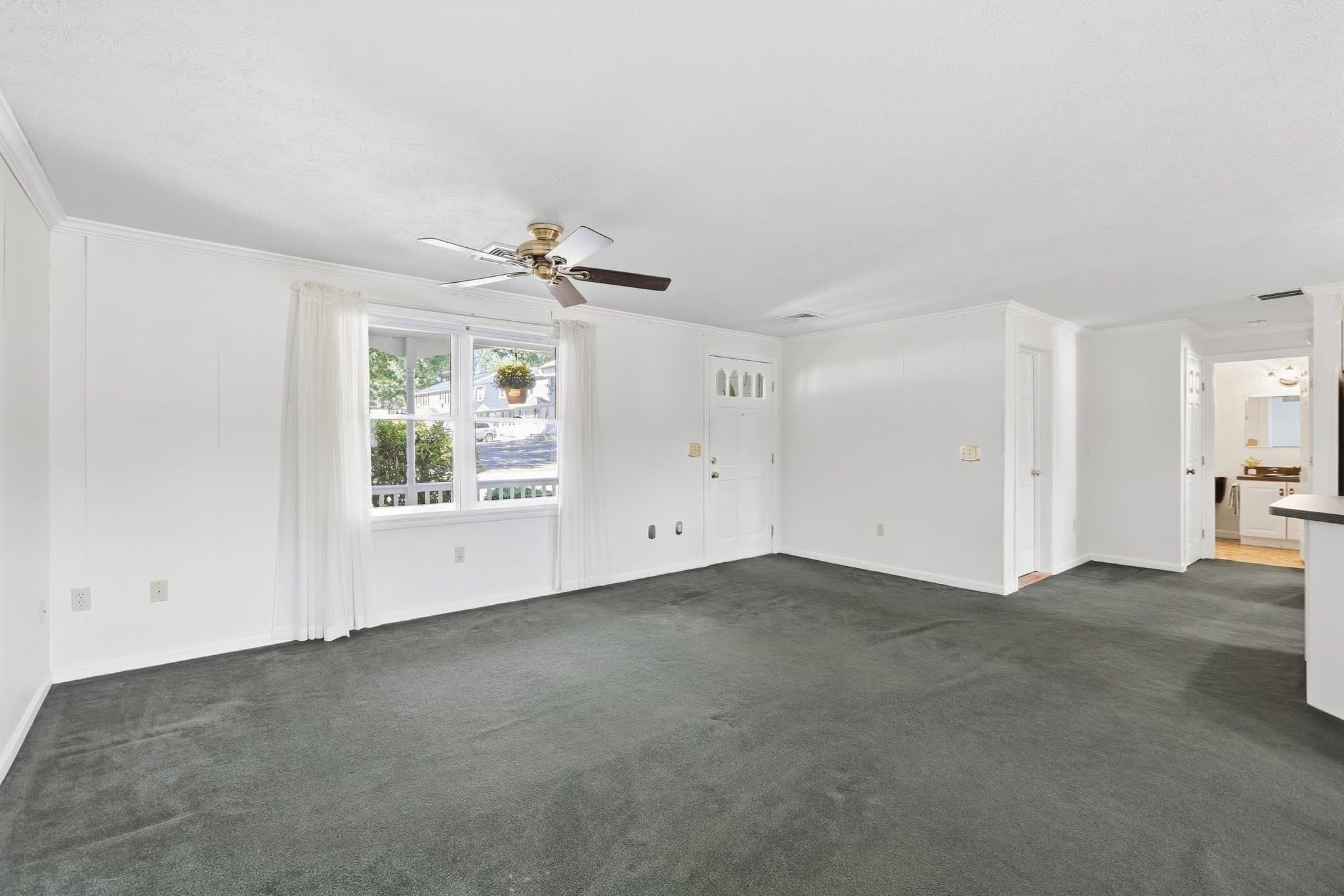 Single Family Residence at 20 Elm St, Dracut MA 01826, Dracut, photo 13 of 38