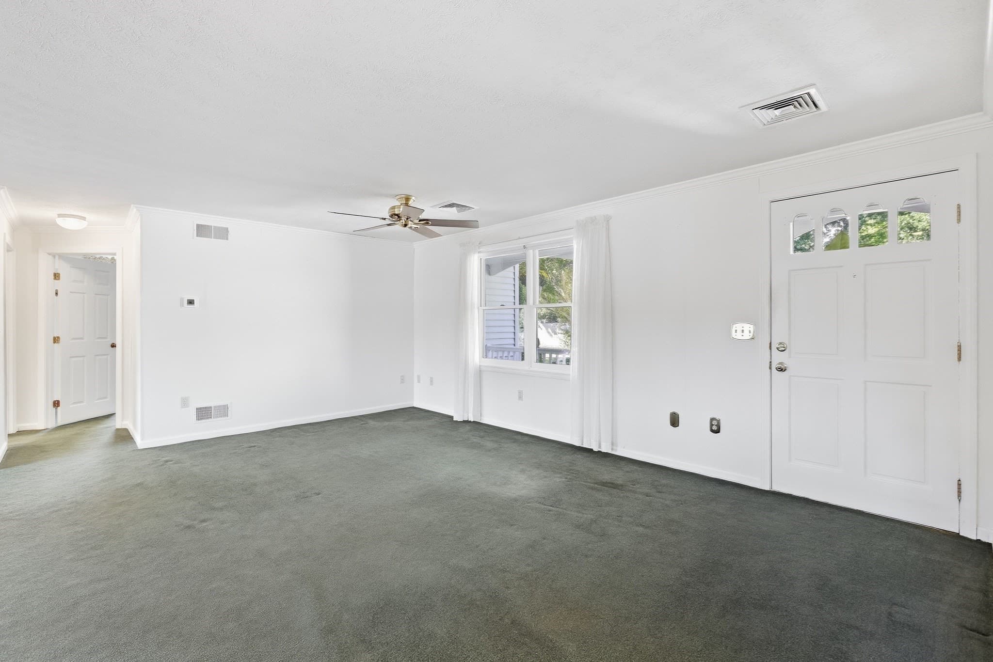 Single Family Residence at 20 Elm St, Dracut MA 01826, Dracut, photo 12 of 38