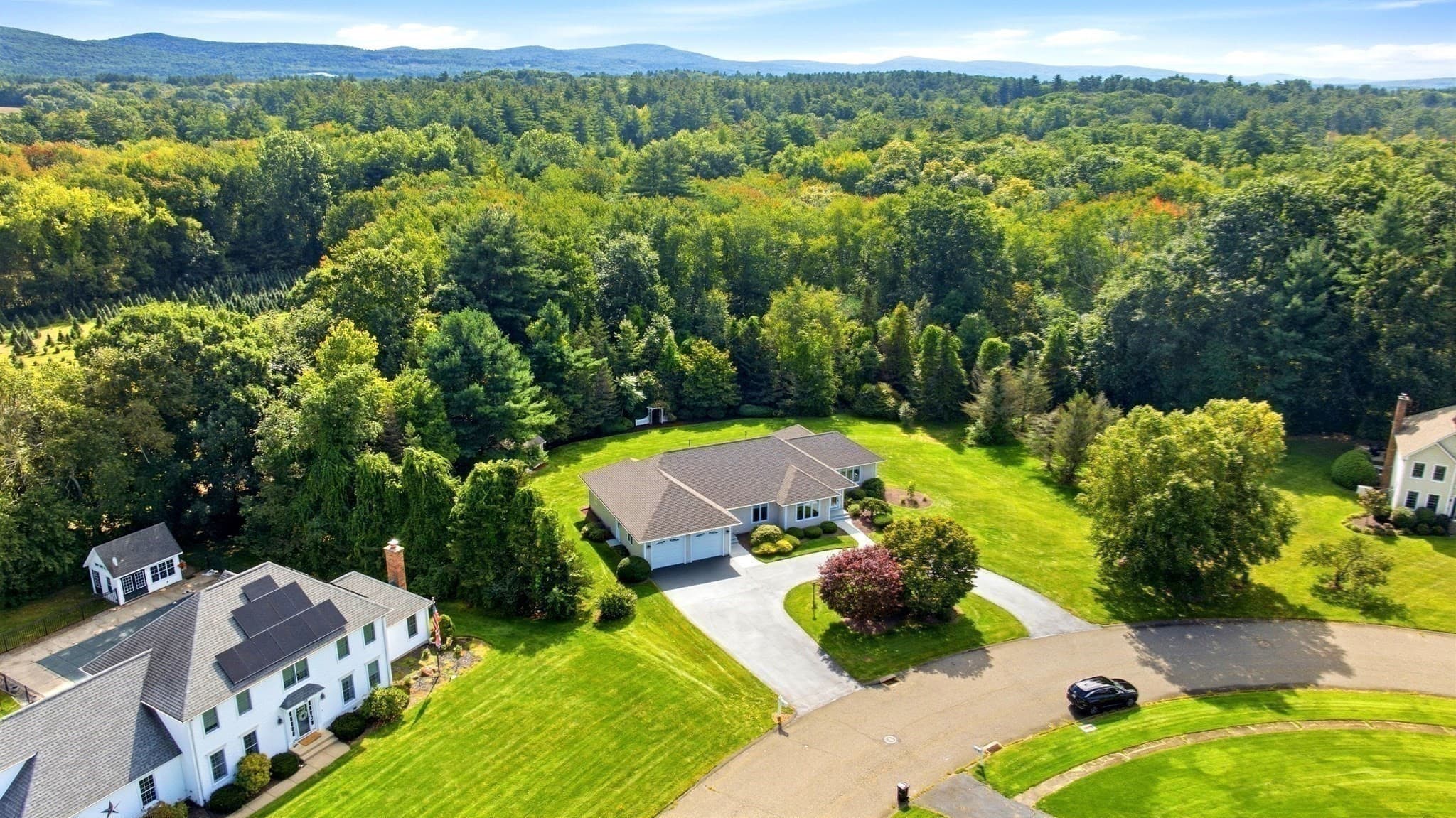 Single Family Residence at 38 Deer Run Ter, East Longmeadow MA 01028, East Longmeadow, photo 2 of 42