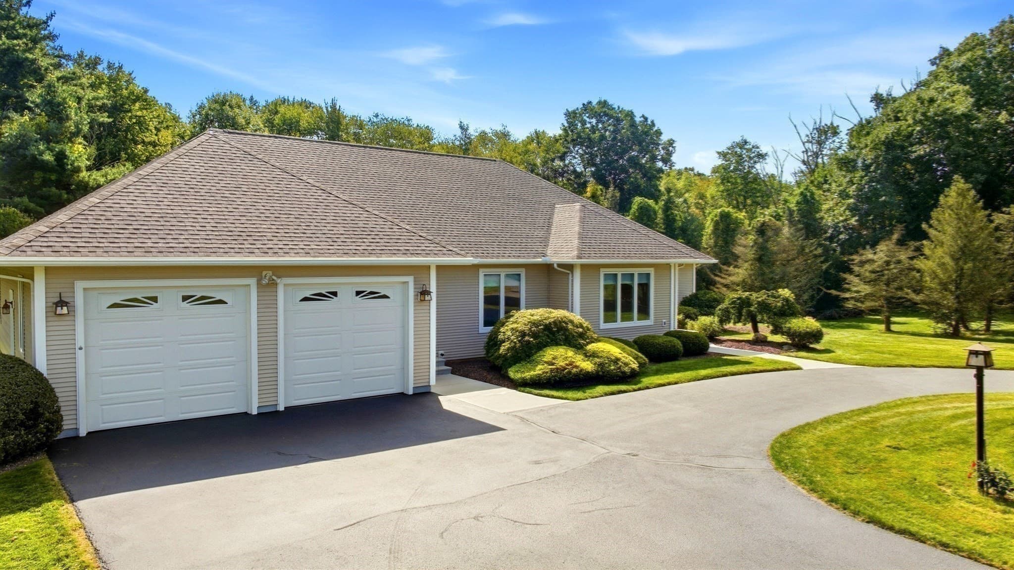 Single Family Residence at 38 Deer Run Ter, East Longmeadow MA 01028, East Longmeadow, photo 3 of 42