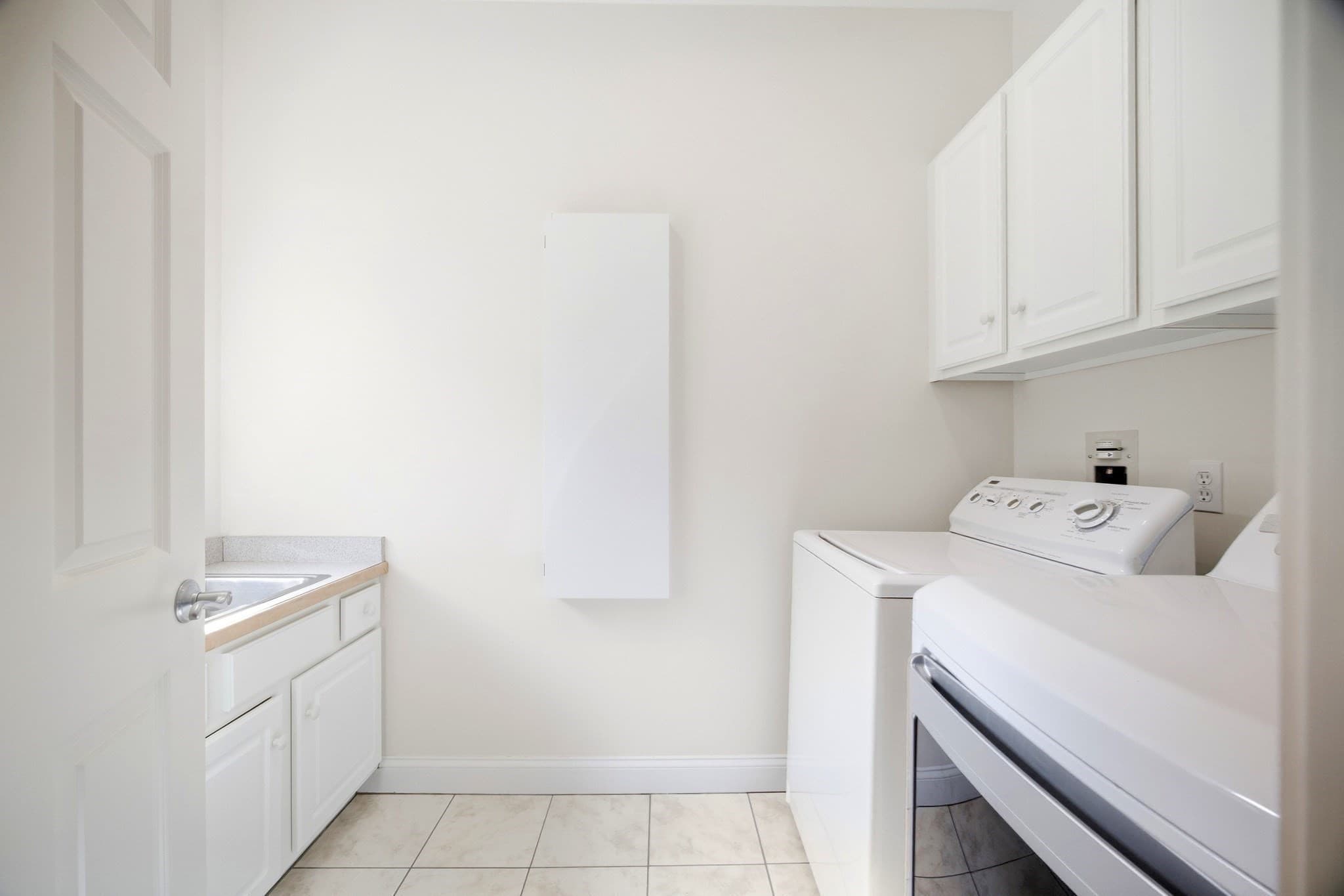 Single Family Residence at 38 Deer Run Ter, East Longmeadow MA 01028, East Longmeadow, photo 15 of 42