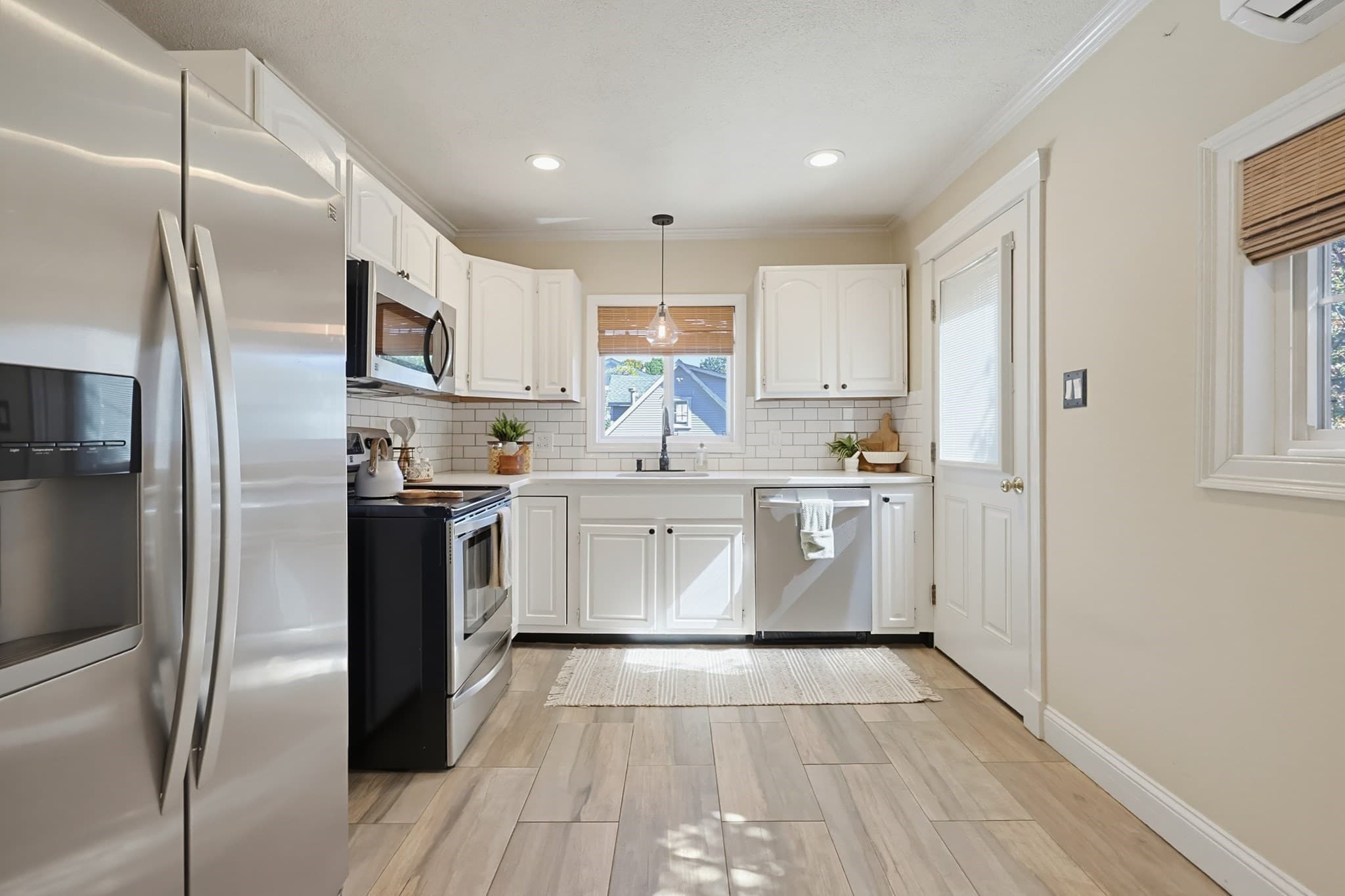 Single Family Residence at 49 Katherine Rd, Stoneham MA 02180, Stoneham, photo 5 of 41