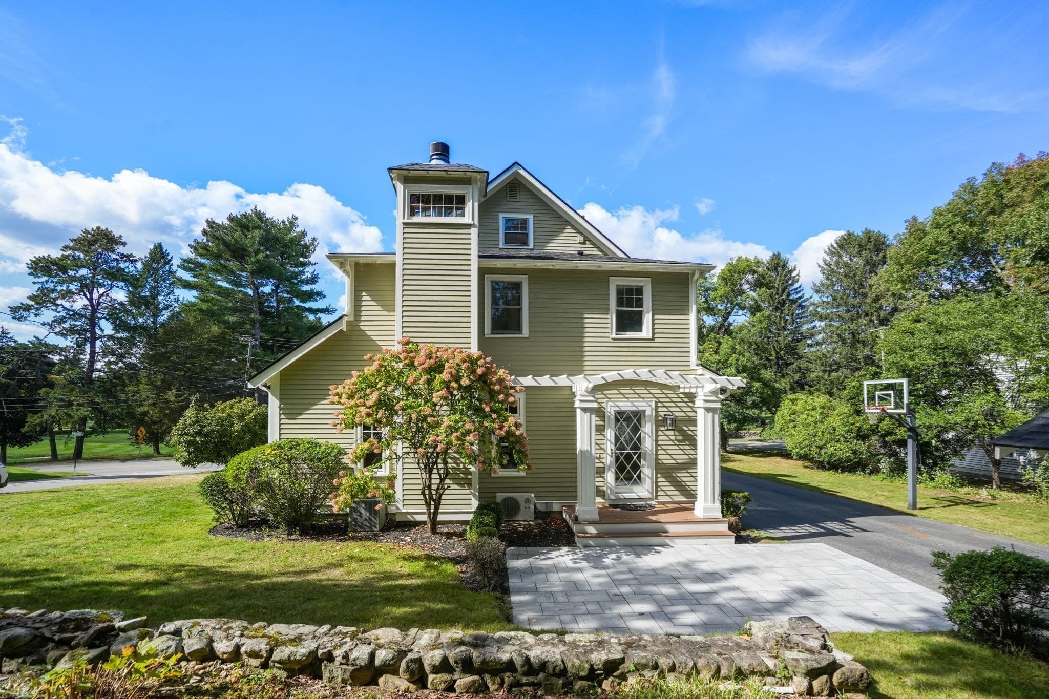 Single Family Residence at 28 Green St, Needham MA 02492, Needham, photo 25 of 29