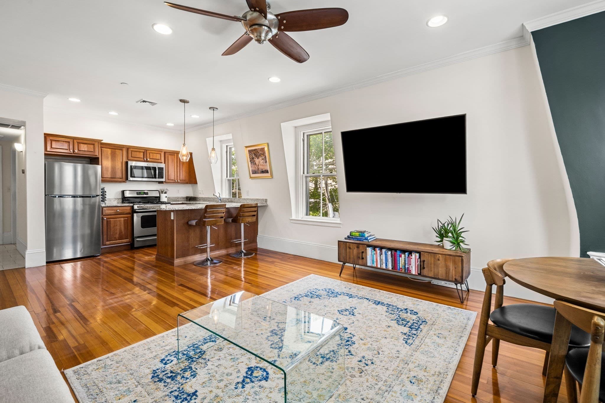 Condominium at 400 Broadway # 7, Somerville MA 02145, Somerville, photo 2 of 24