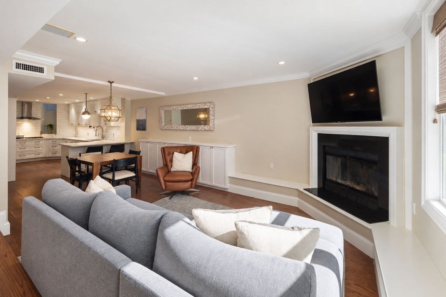 Condominium at 38 Rutland Sq # 1, Boston MA 02118, Boston, photo 5 of 25