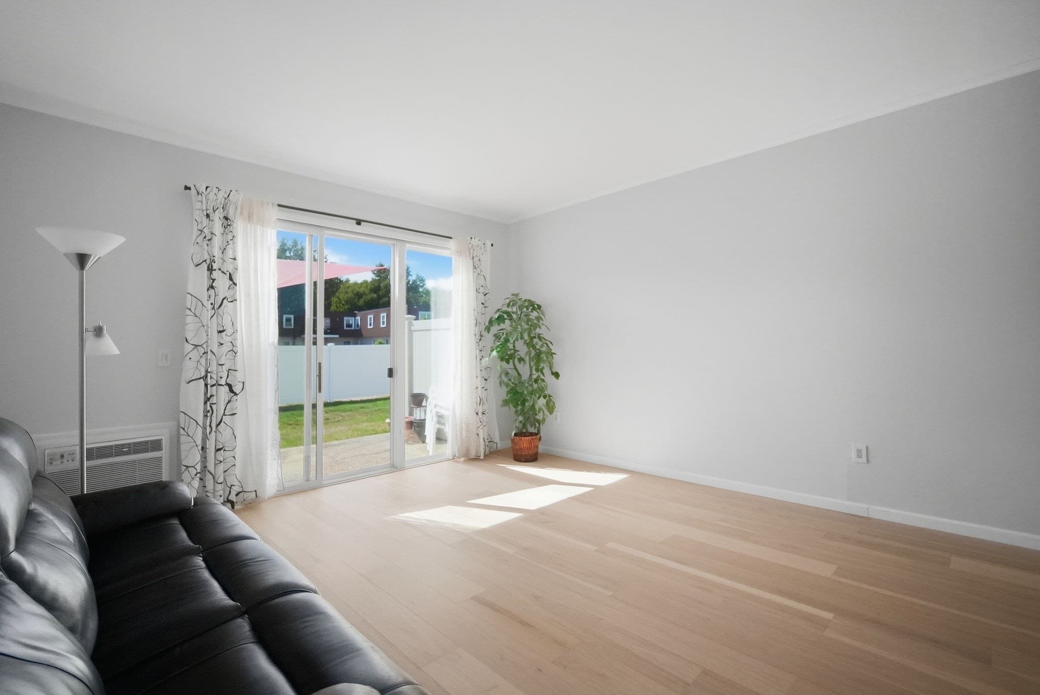 Condominium at 144 Autumn, Agawam MA 01001, Agawam, photo 9 of 37