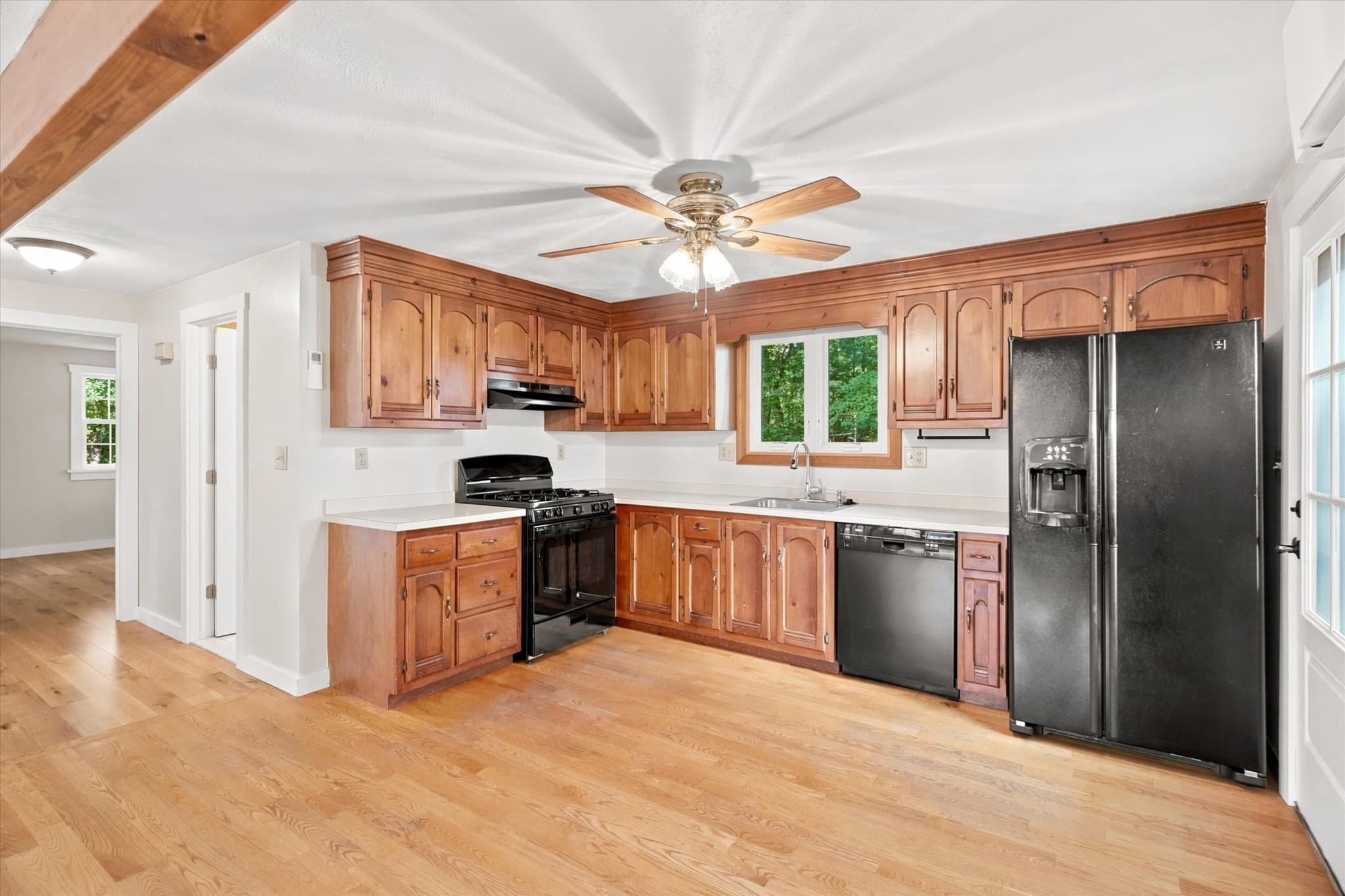 Single Family Residence at 21 Pumpkin Lane, Tewksbury MA 01876, Tewksbury, photo 3 of 42
