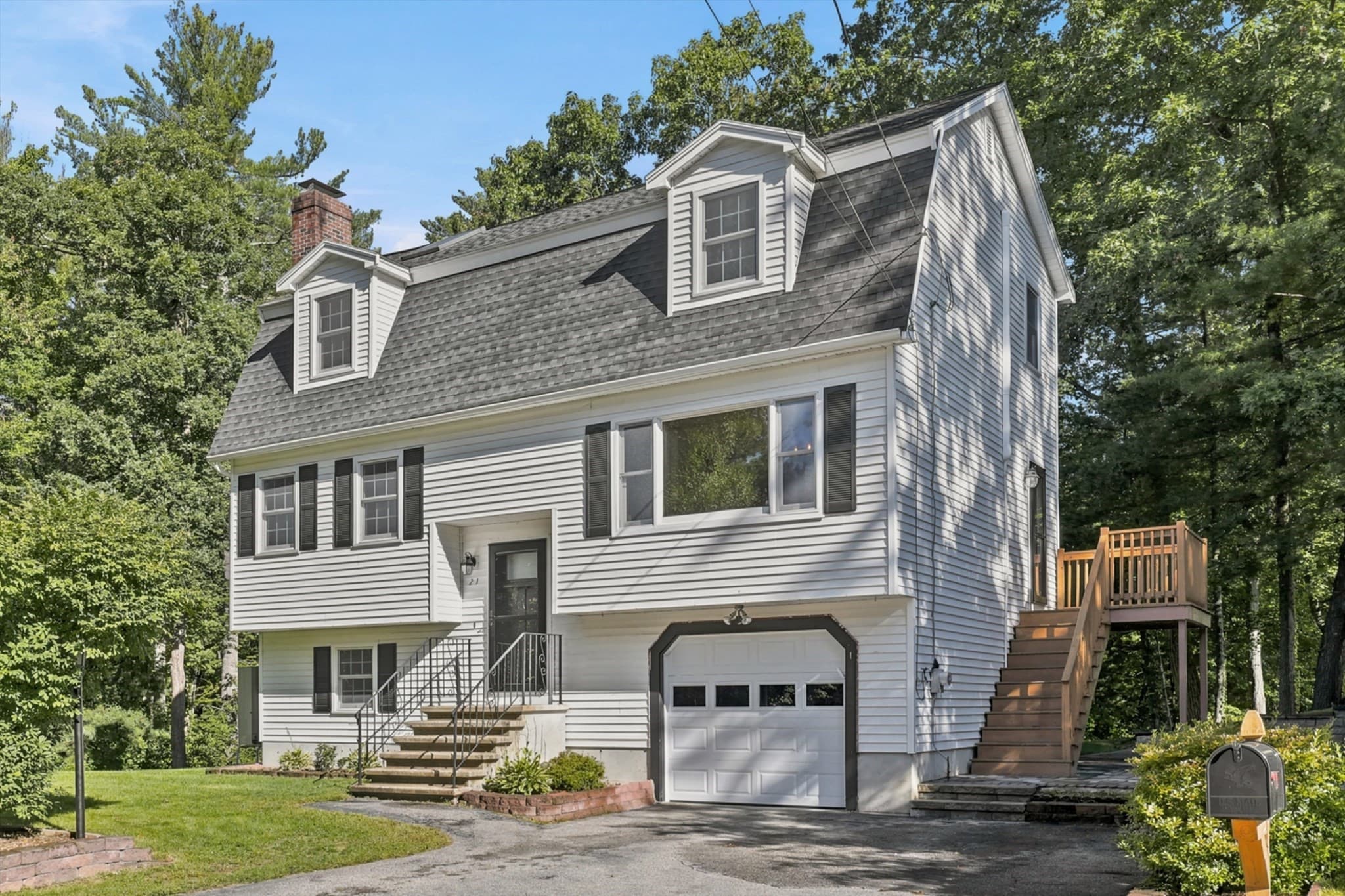 21 Pumpkin Lane, Tewksbury MA 01876