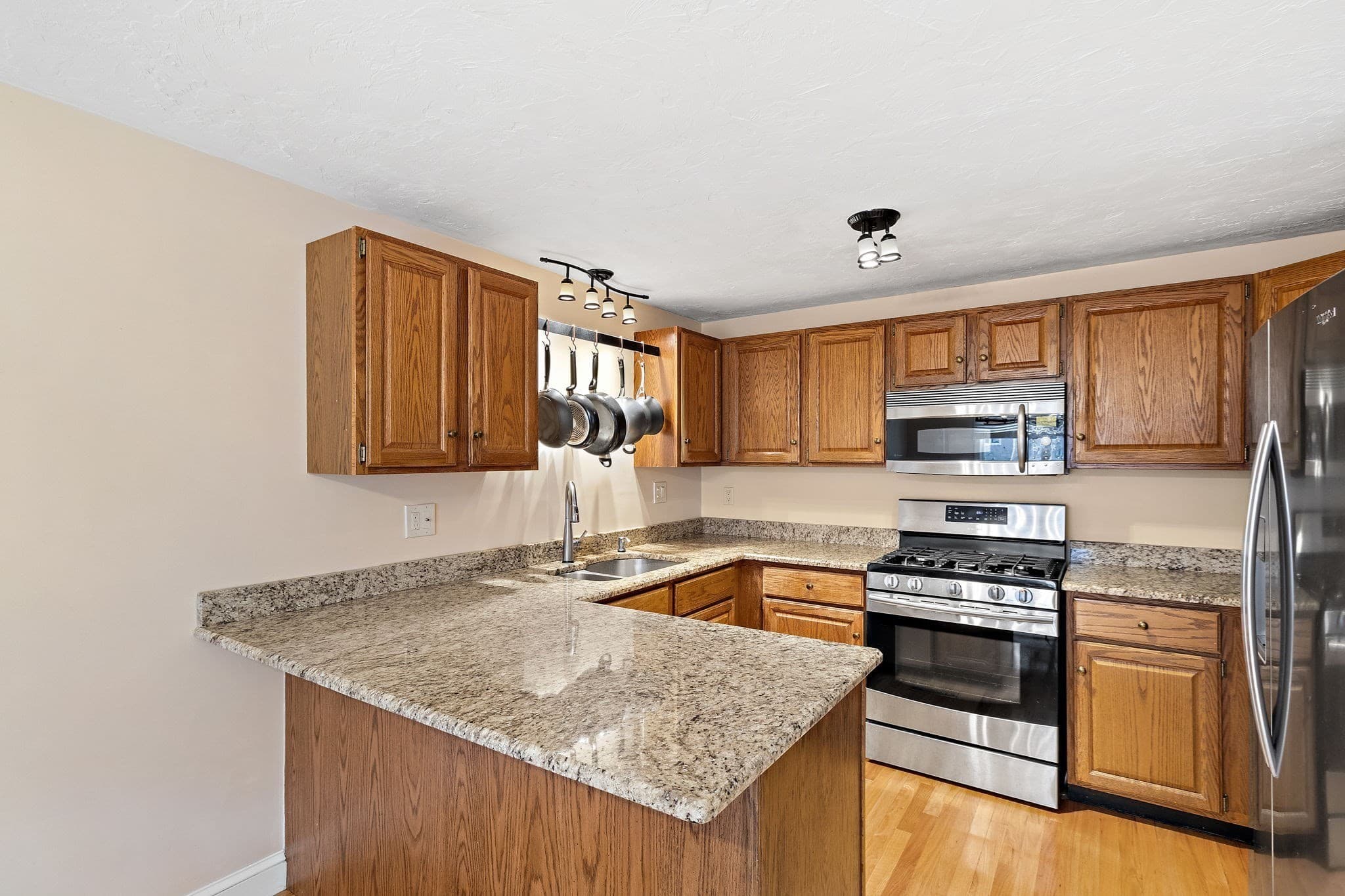 Condominium at 849 Boston Post Rd E # 6B, Marlborough MA 01752, Marlborough, photo 5 of 34