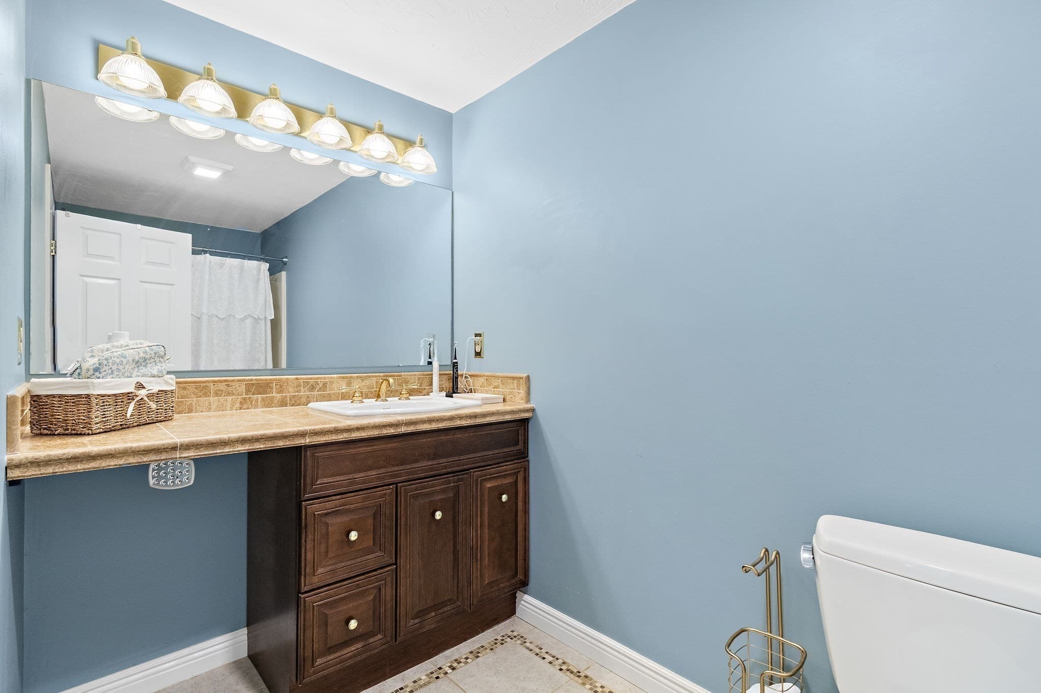 Condominium at 849 Boston Post Rd E # 6B, Marlborough MA 01752, Marlborough, photo 19 of 34