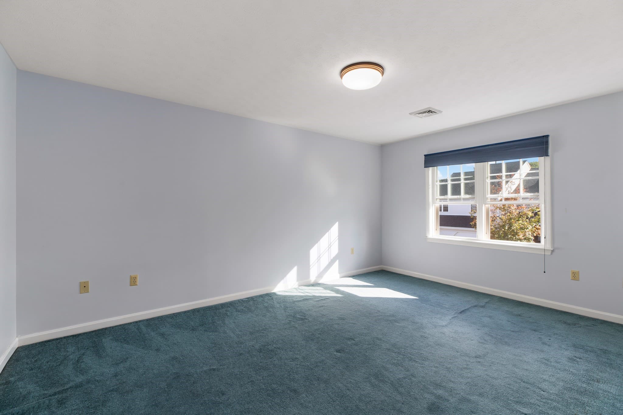 Condominium at 95 Green Briar Rd # 95, Fitchburg MA 01420, Fitchburg, photo 13 of 30