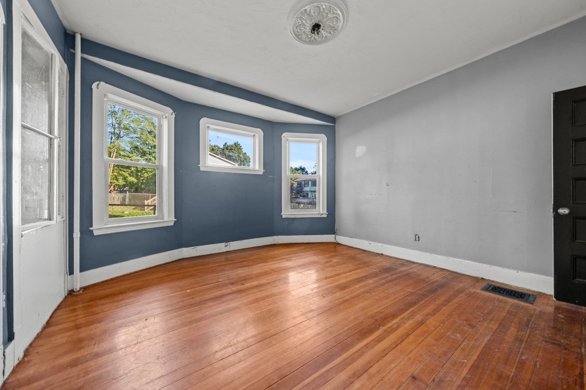 3 Family - 3 Units Up/Down at 33 Hollander St, Boston MA 02121, Boston, photo 26 of 37
