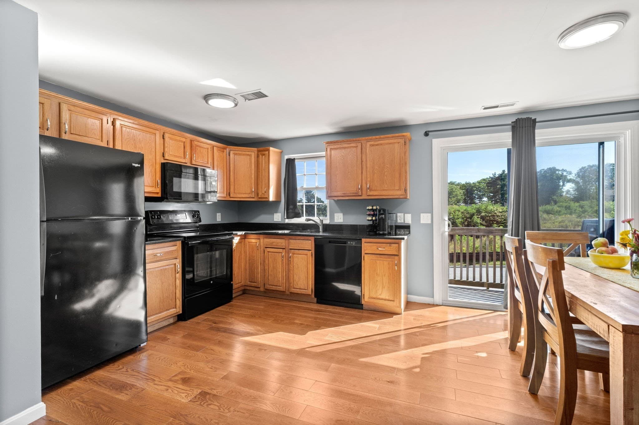Condominium at 15 Mercury Ter # 15, Haverhill MA 01832, Haverhill, photo 7 of 31