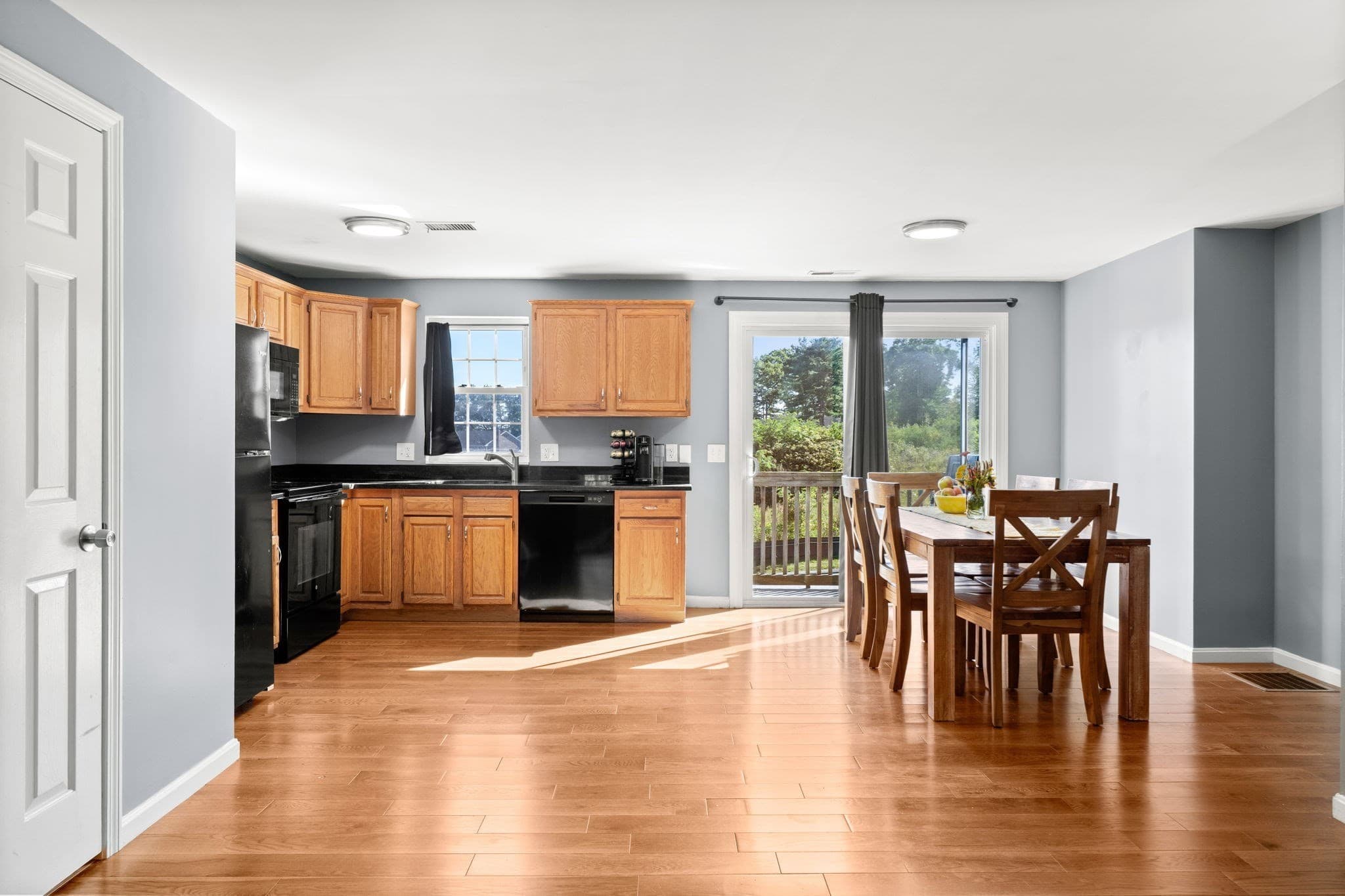 Condominium at 15 Mercury Ter # 15, Haverhill MA 01832, Haverhill, photo 4 of 31